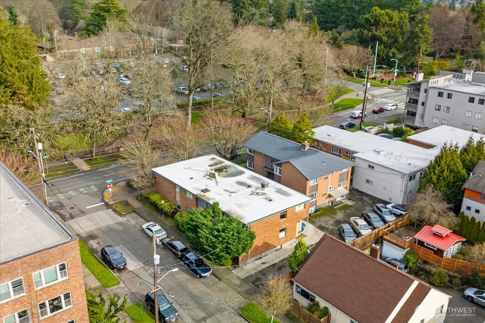 4912 Evanston Avenue N