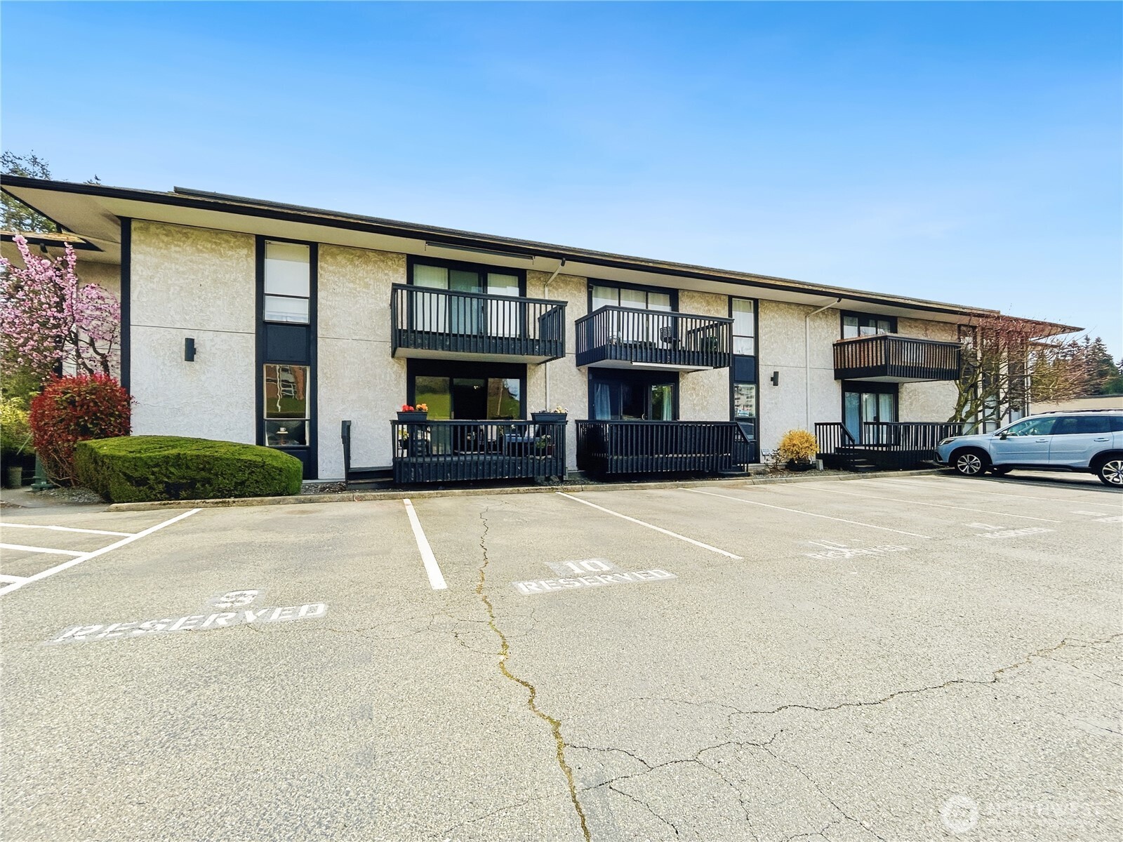 19411 56th Avenue W Unit: 220