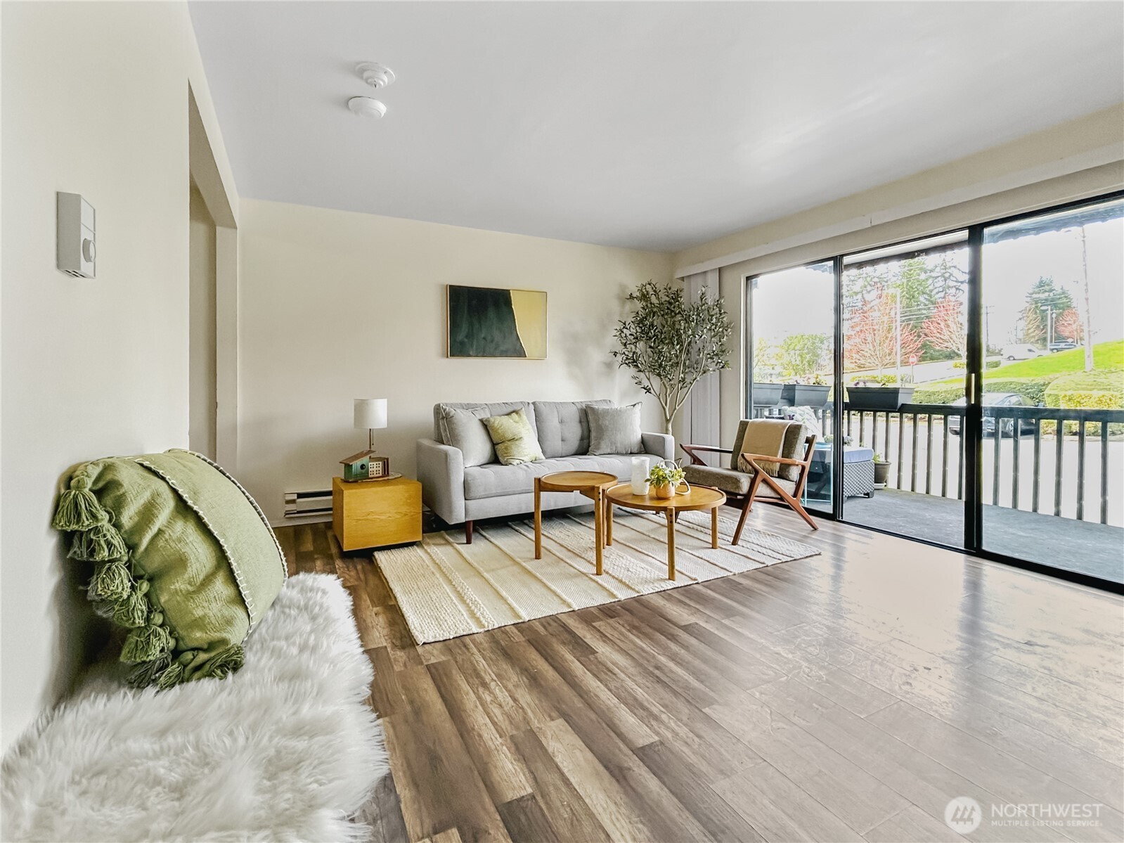 19411 56th Avenue W Unit: 220