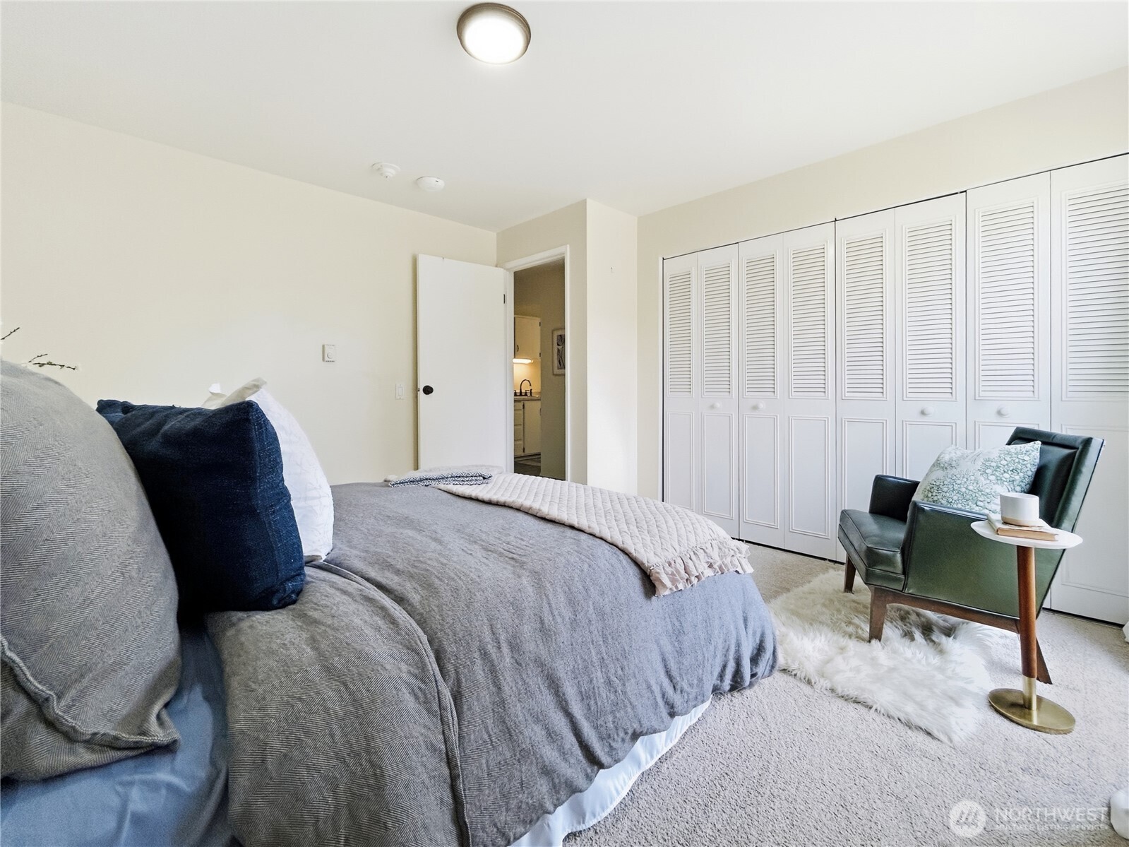 19411 56th Avenue W Unit: 220