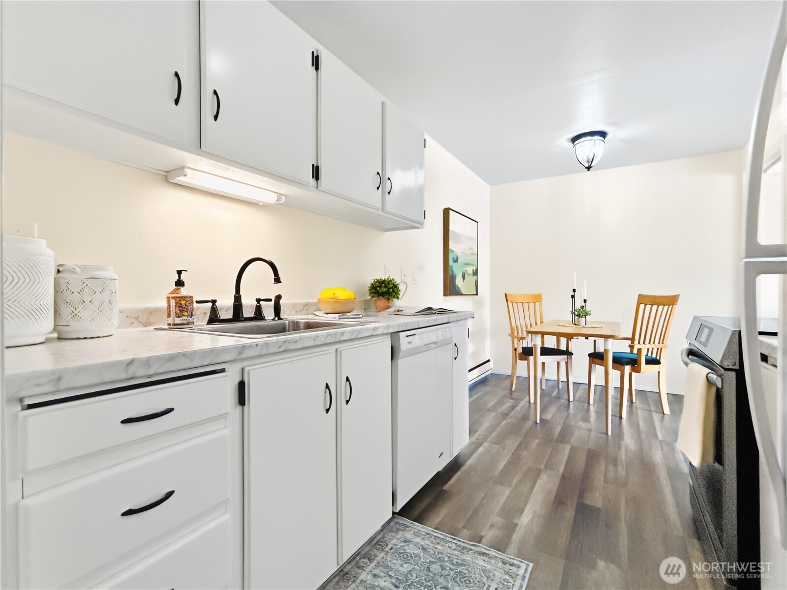 19411 56th Avenue W Unit: 220