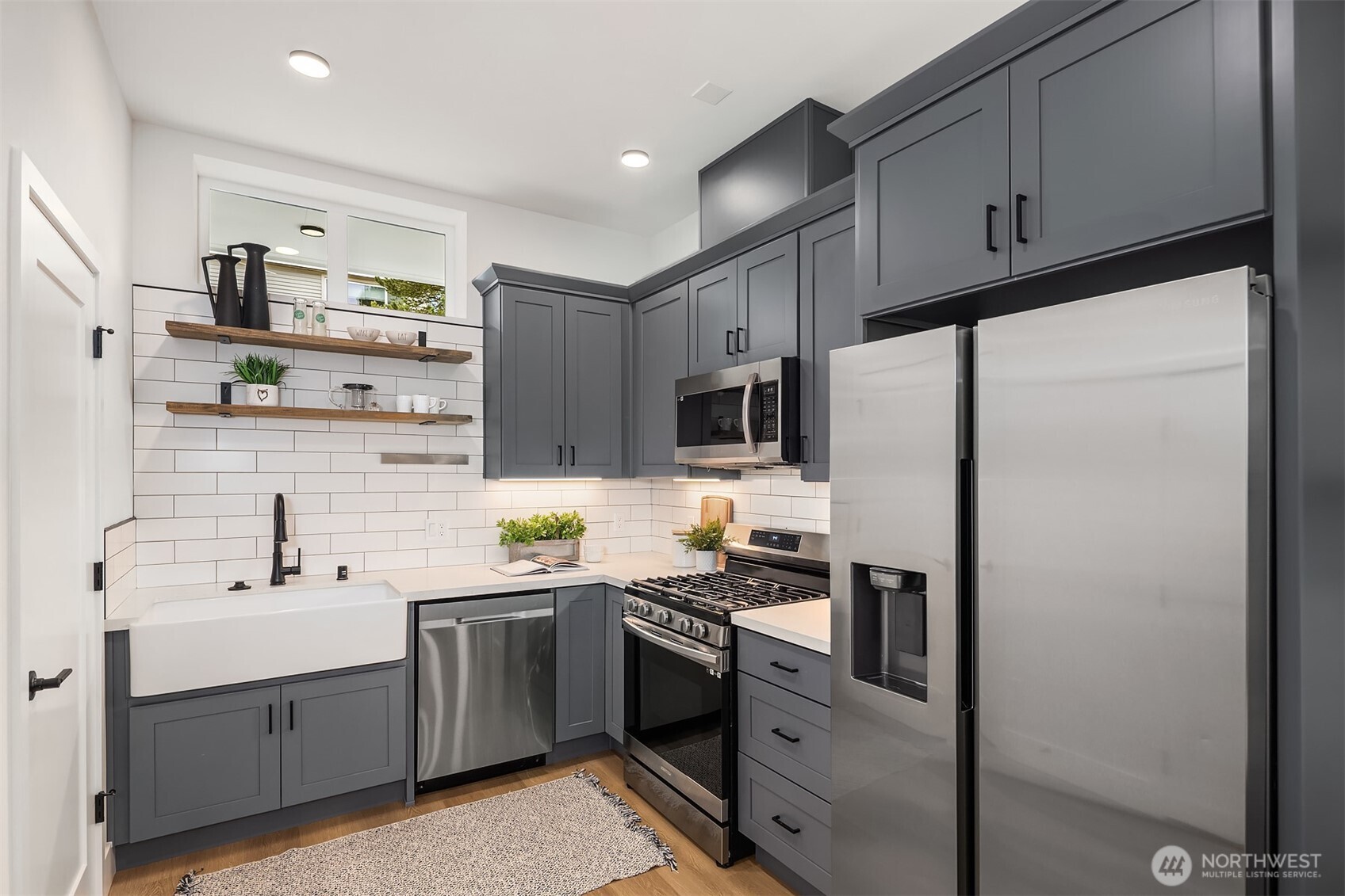 6037 42nd Avenue SW Unit: B