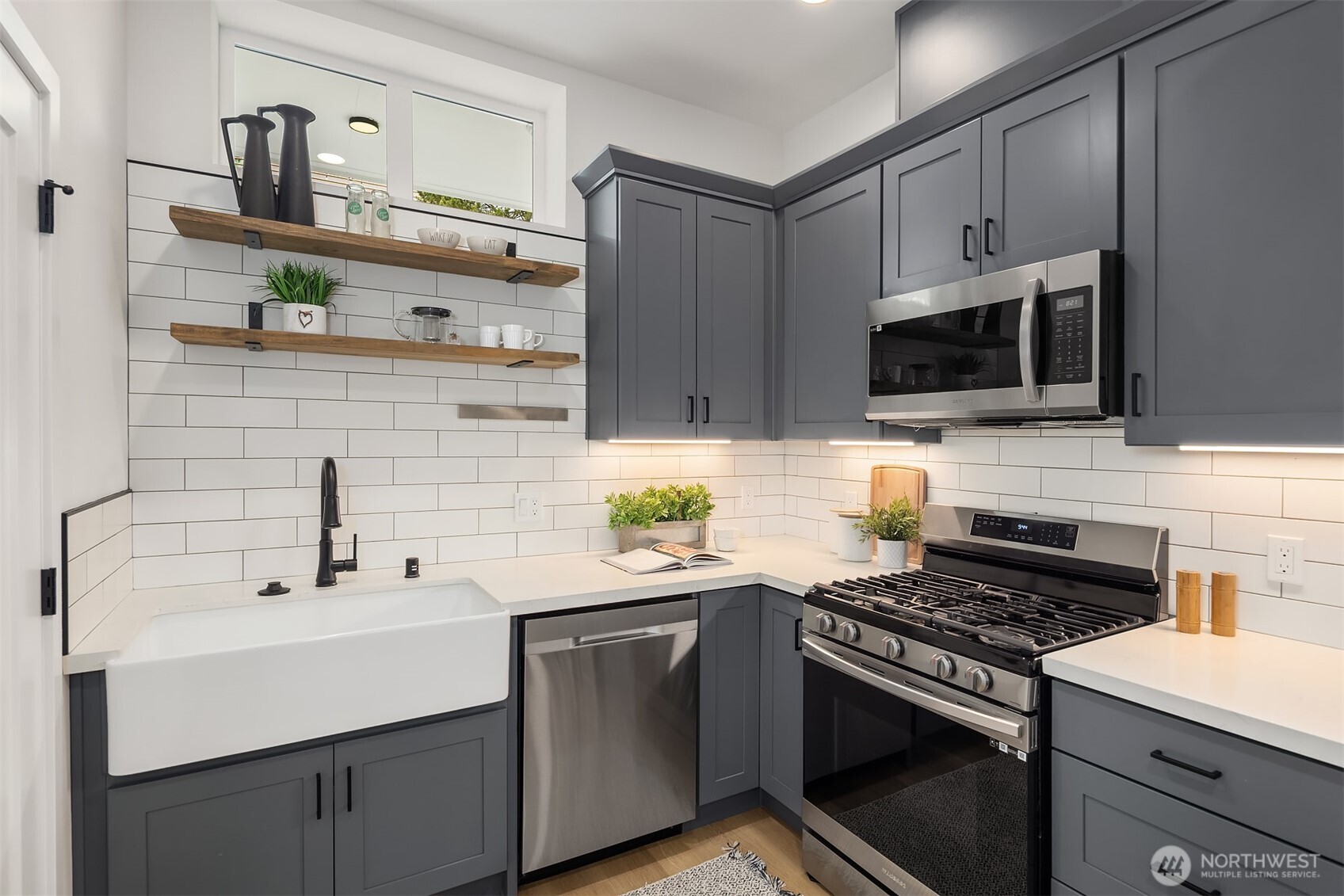 6037 42nd Avenue SW Unit: B