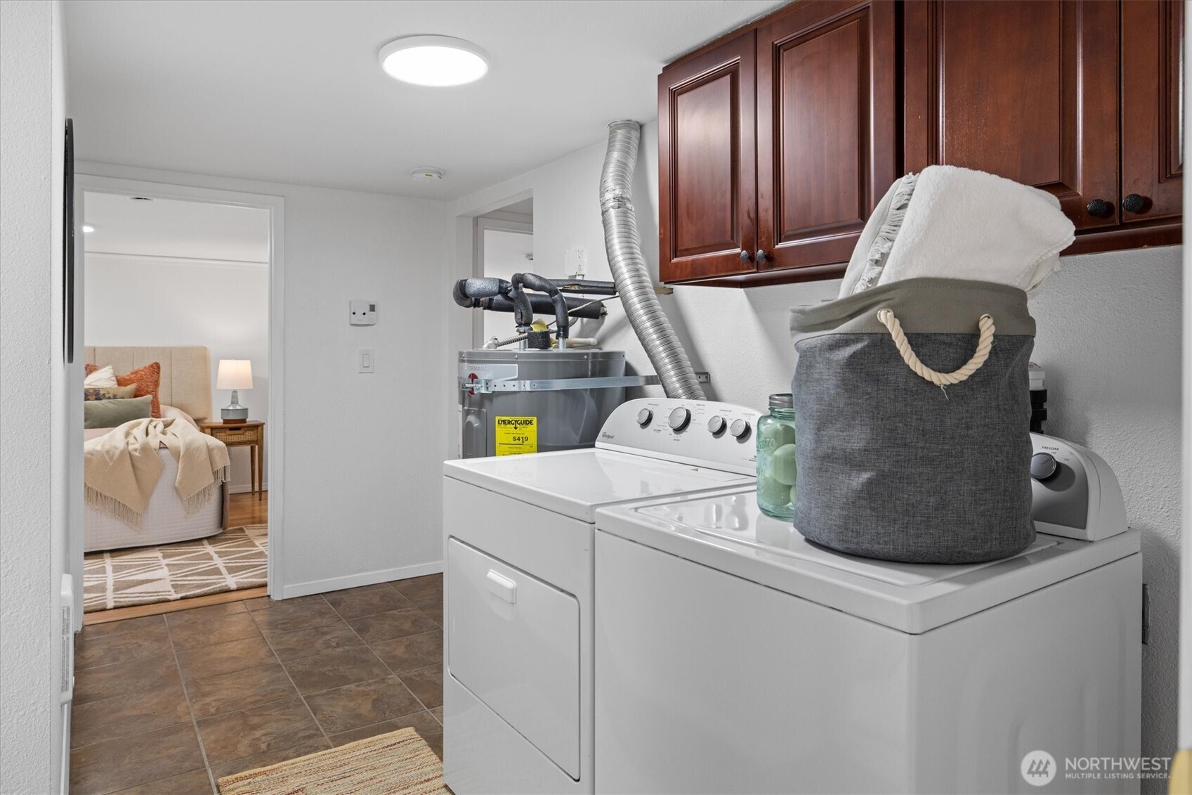 10044 12th Avenue NW