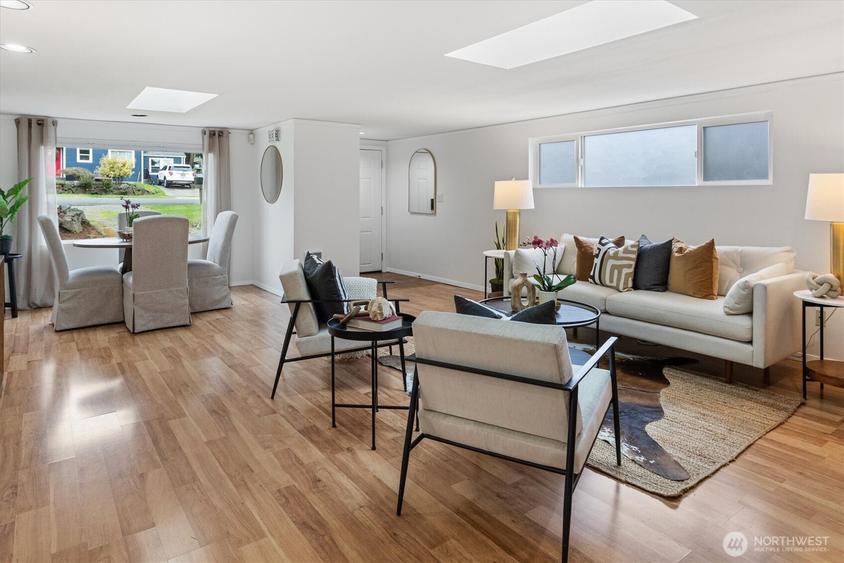 10044 12th Avenue NW