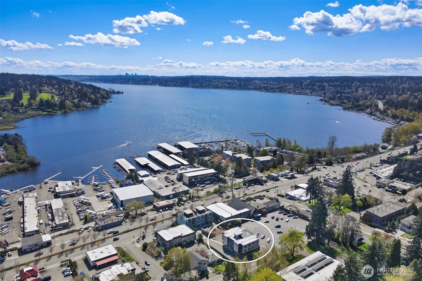 6219 NE 181st Street Unit: 301