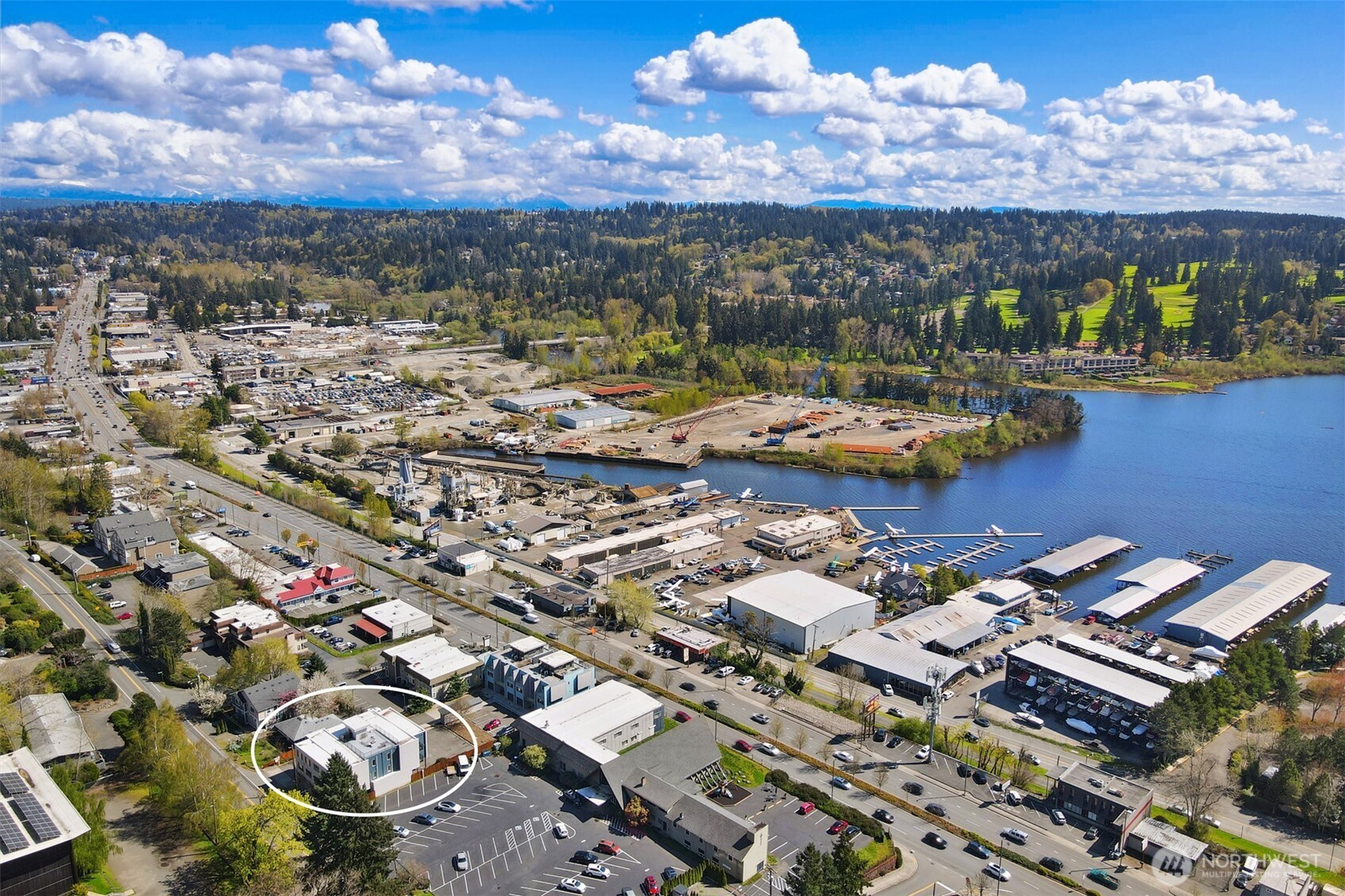 6219 NE 181st Street Unit: 301