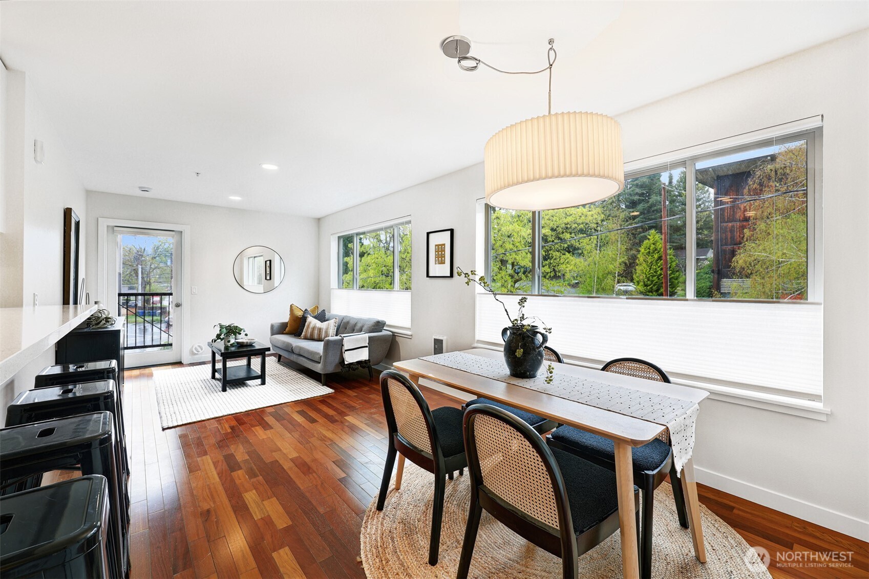 6219 NE 181st Street Unit: 301