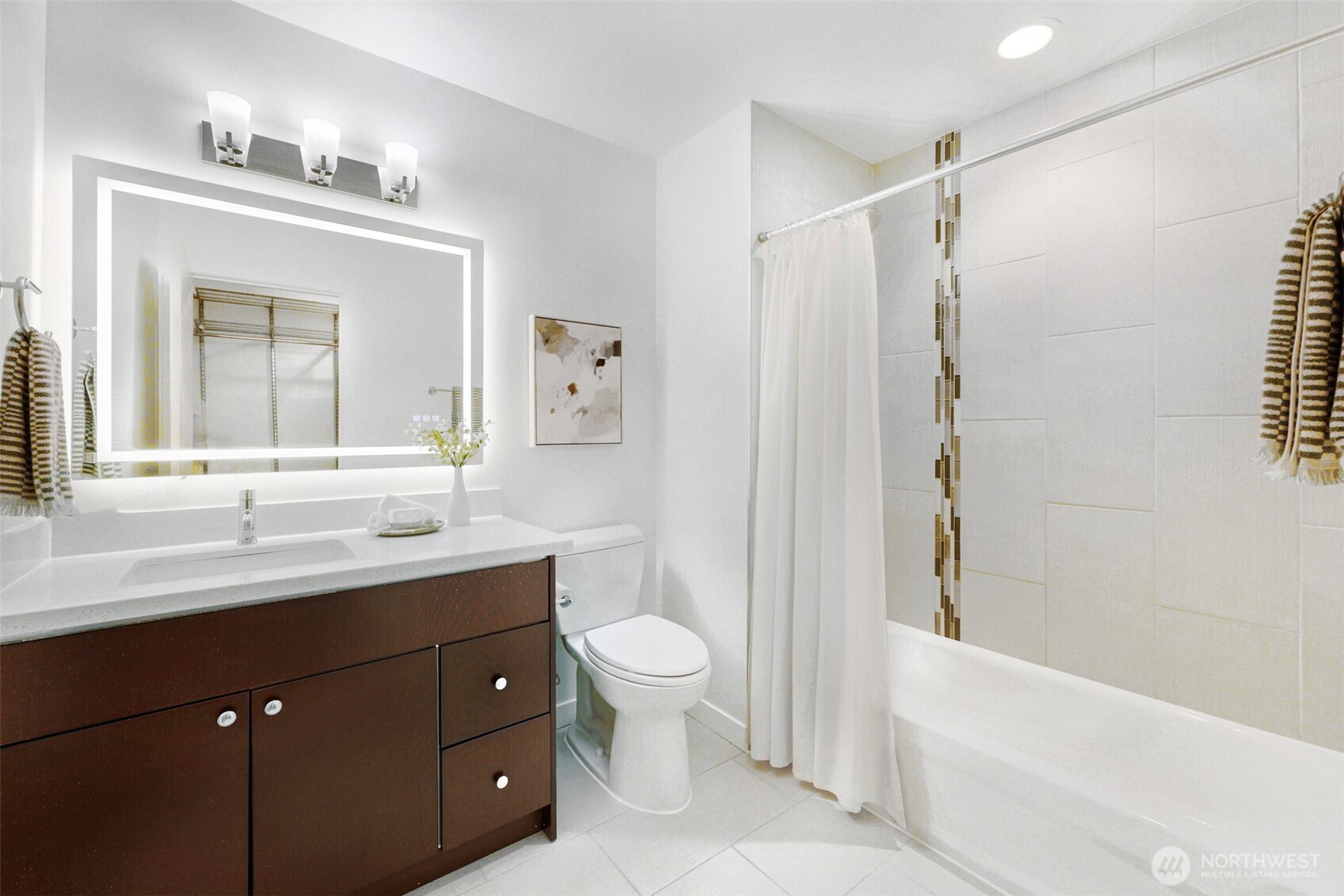 6219 NE 181st Street Unit: 301