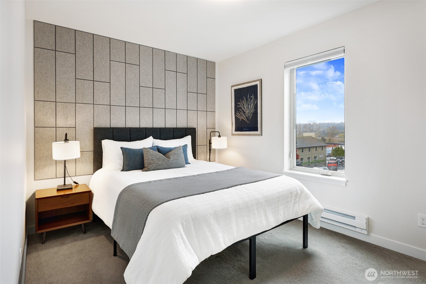 6219 NE 181st Street Unit: 301