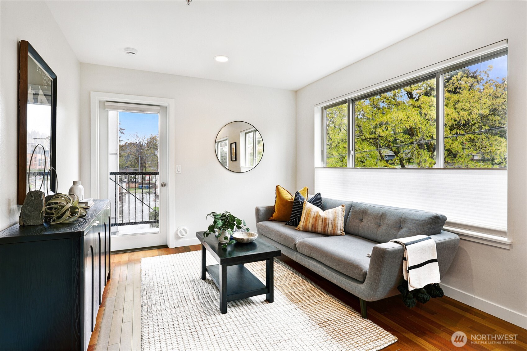 6219 NE 181st Street Unit: 301