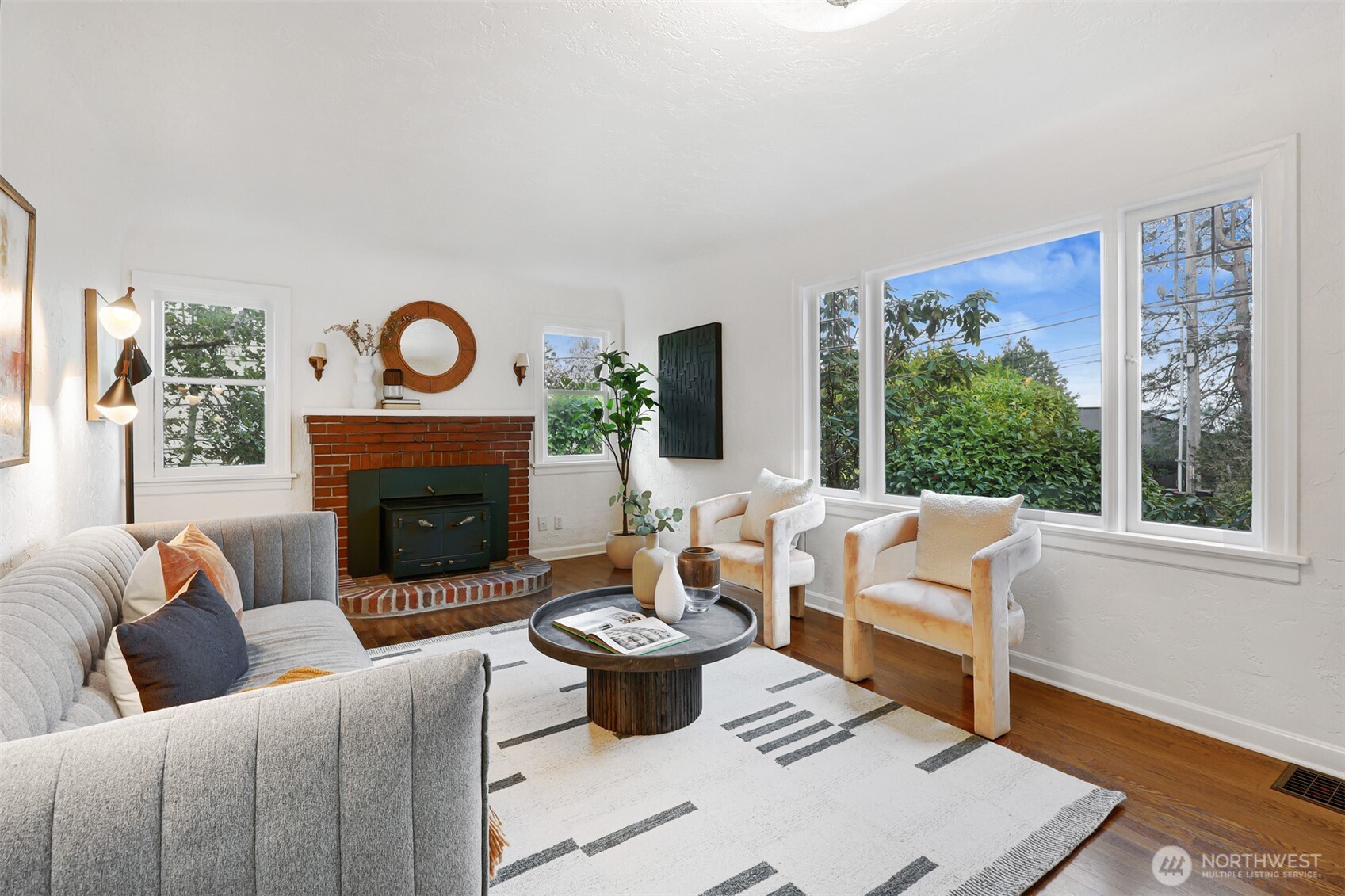 14321 37th Avenue NE