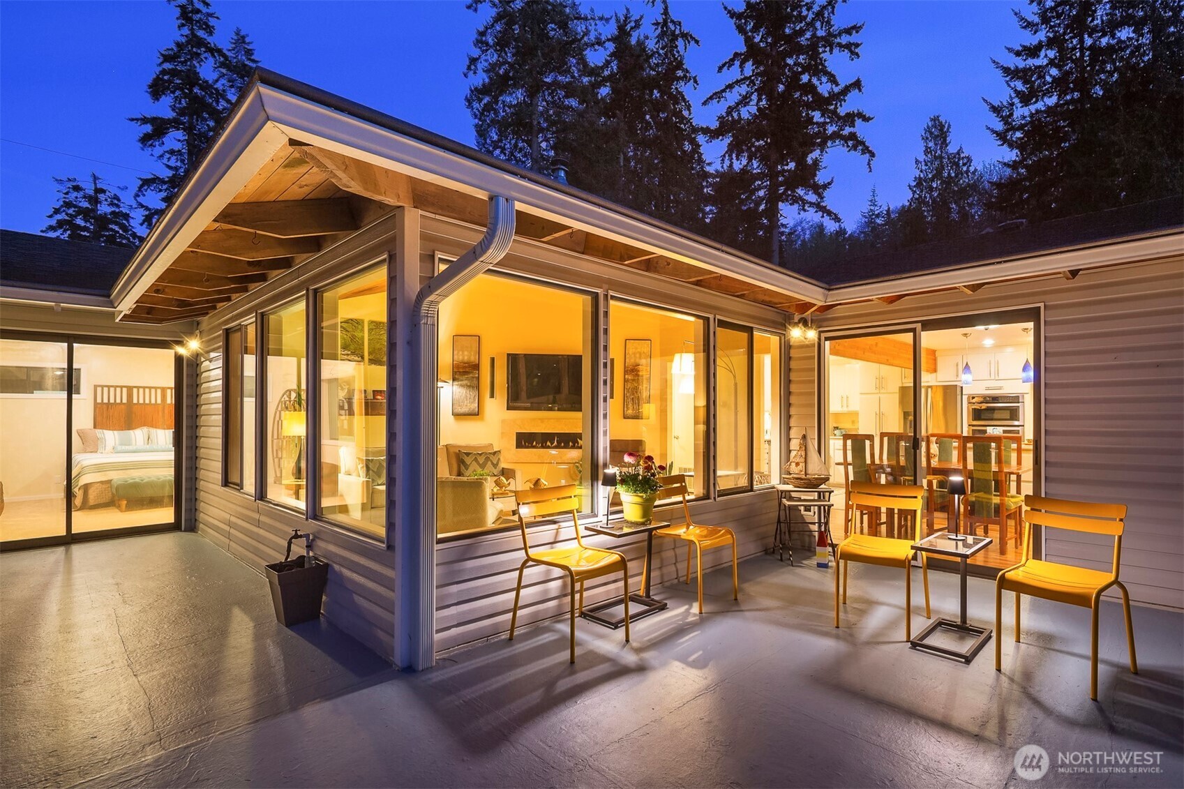 2426 Eastpoint Drive