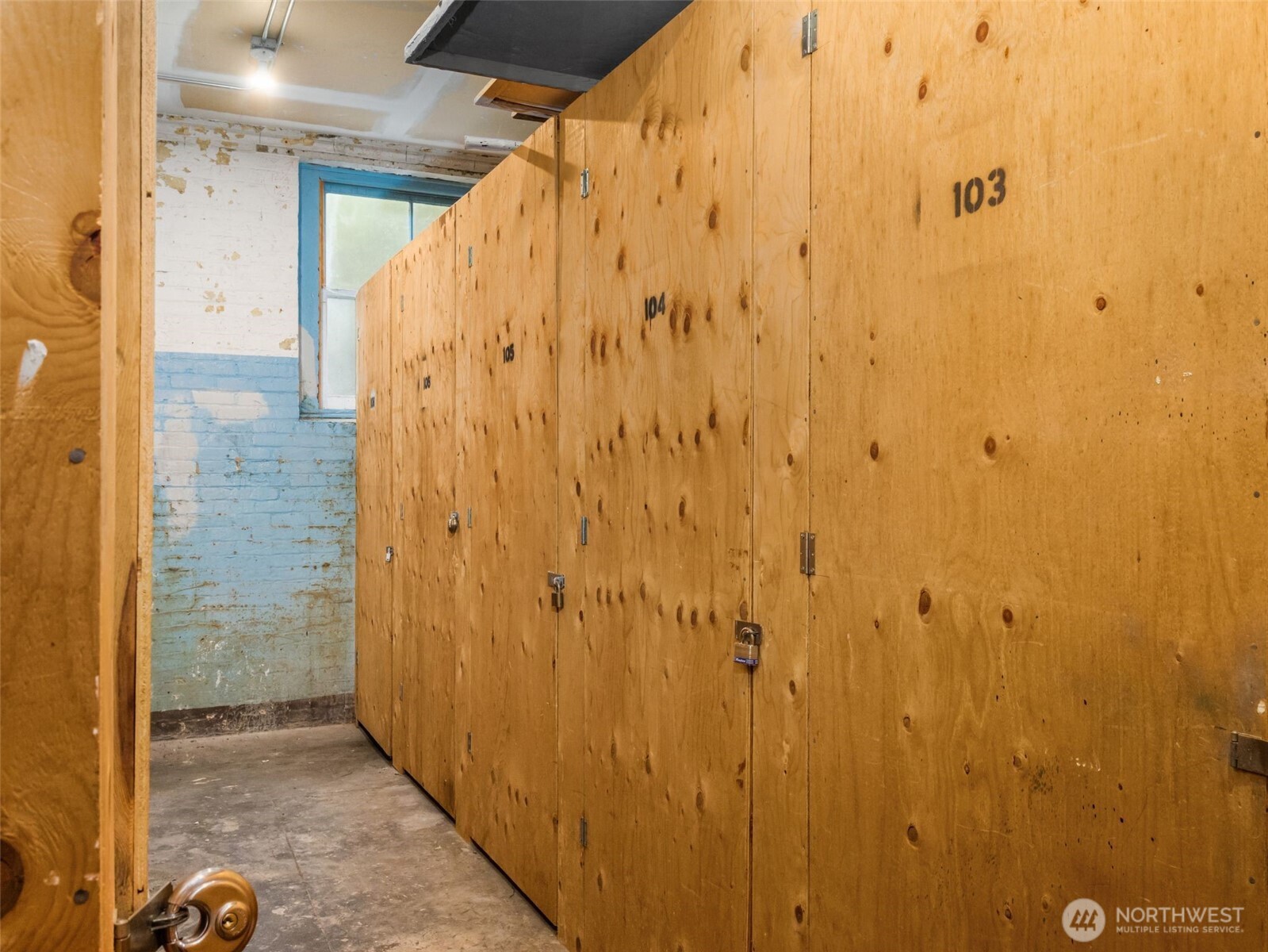 1401 5th Avenue W Unit: 104