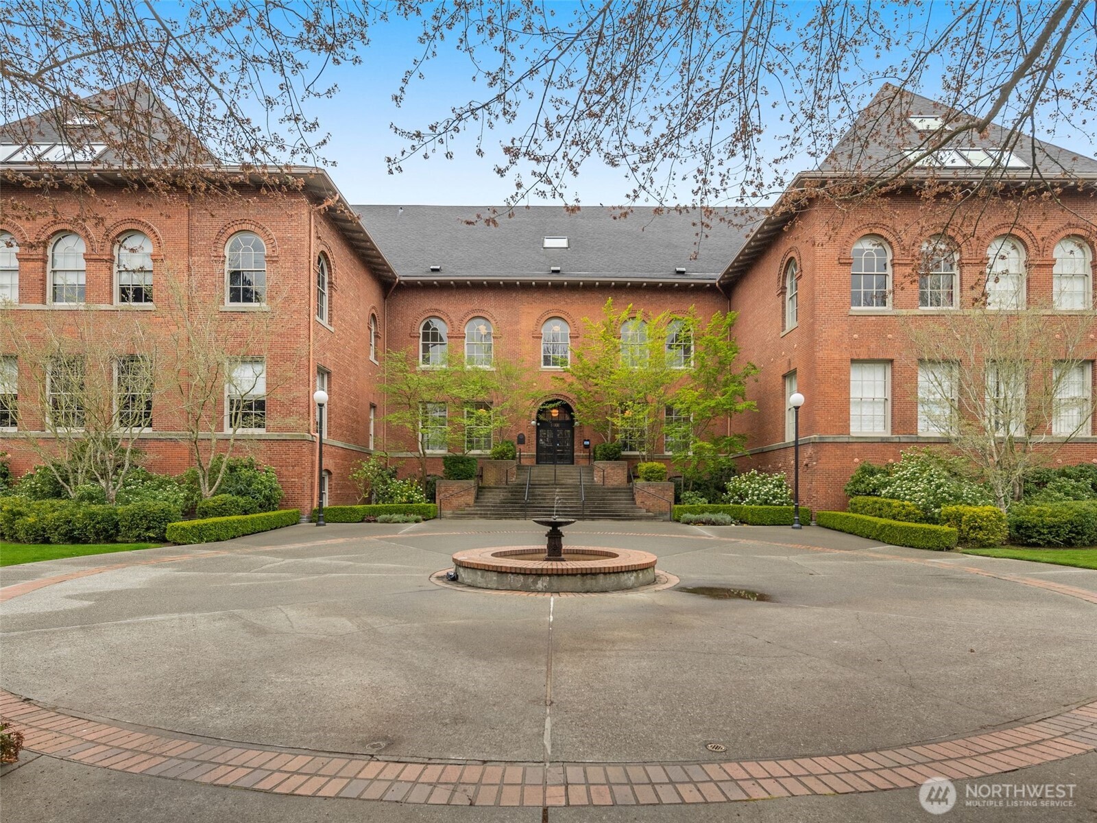 1401 5th Avenue W Unit: 104