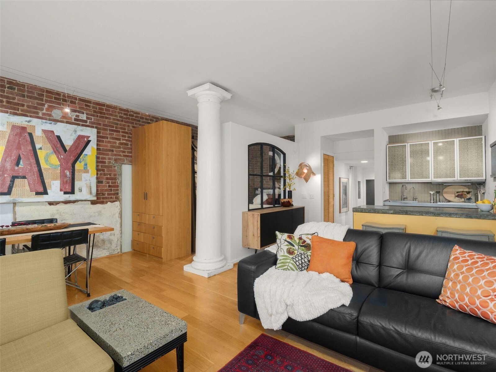 1401 5th Avenue W Unit: 104