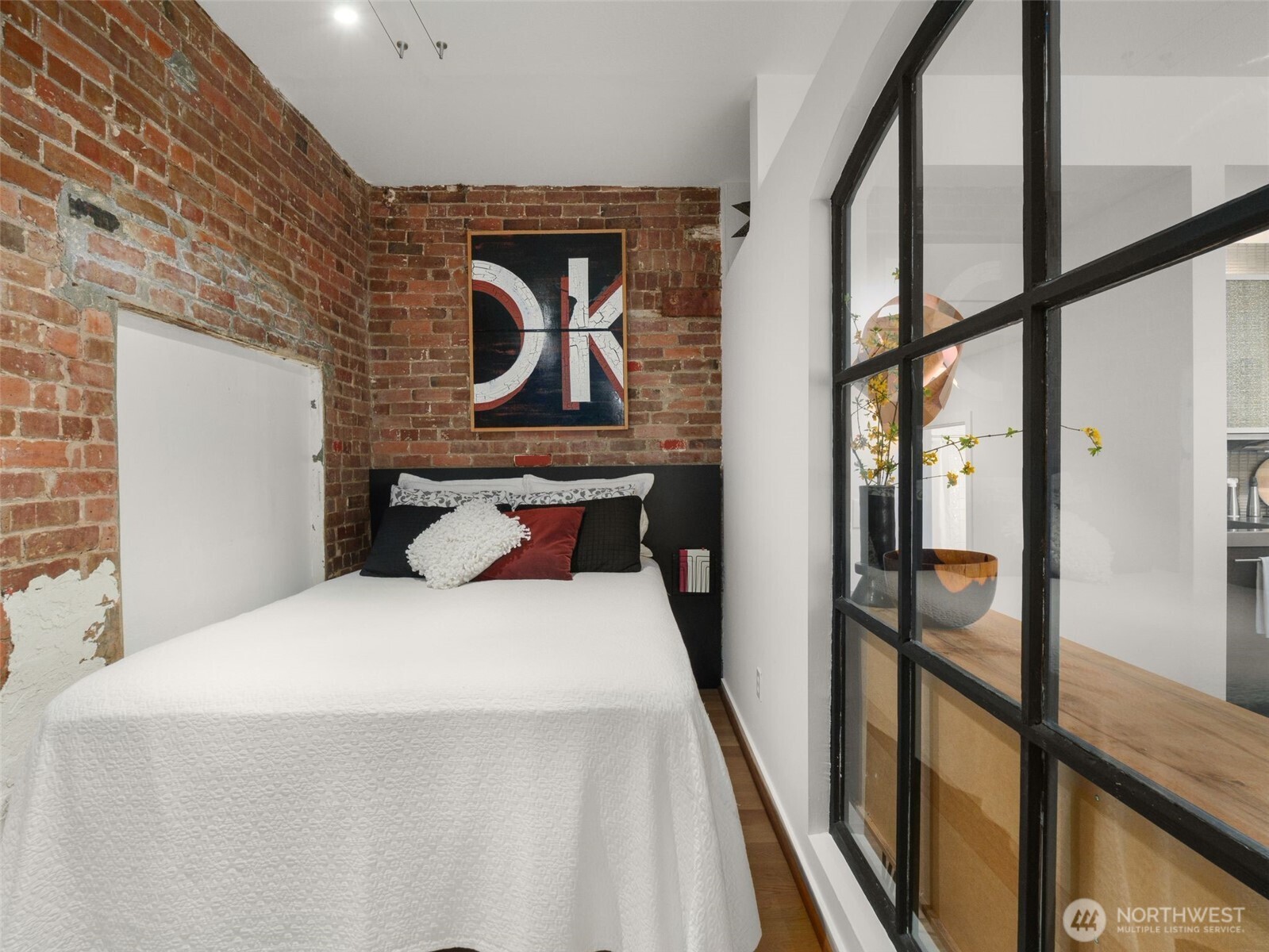 1401 5th Avenue W Unit: 104