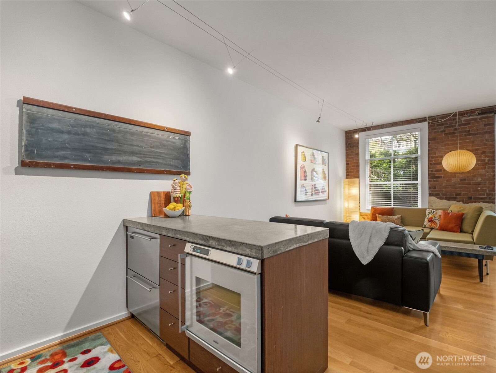 1401 5th Avenue W Unit: 104