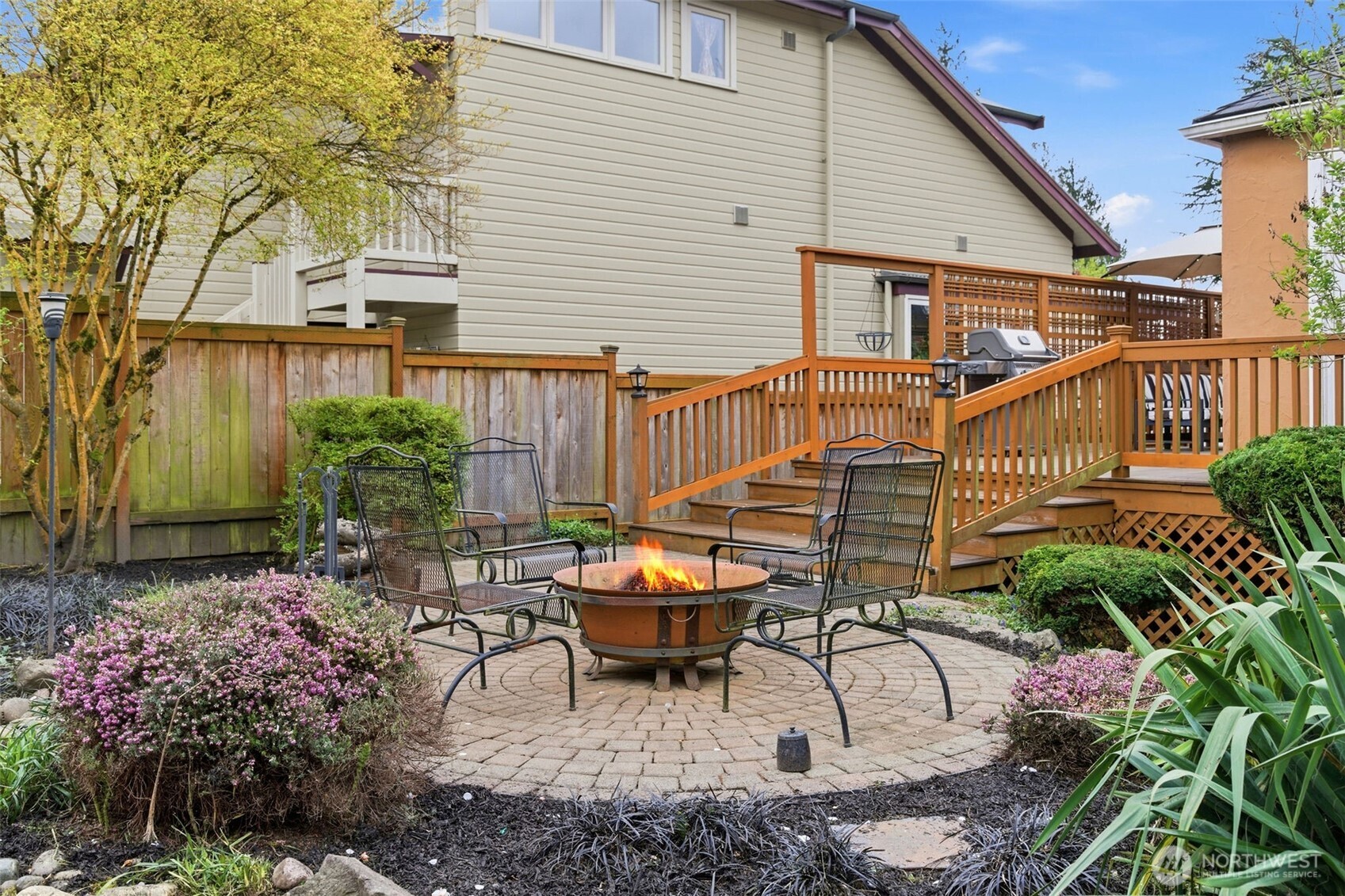 9272 Fauntleroy Way SW