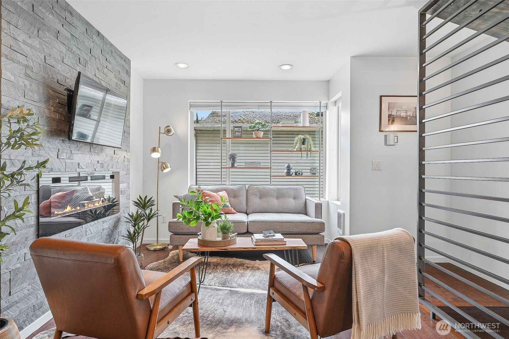 7752 Delridge Way SW