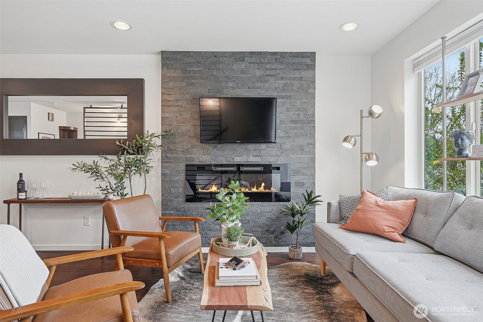 7752 Delridge Way SW