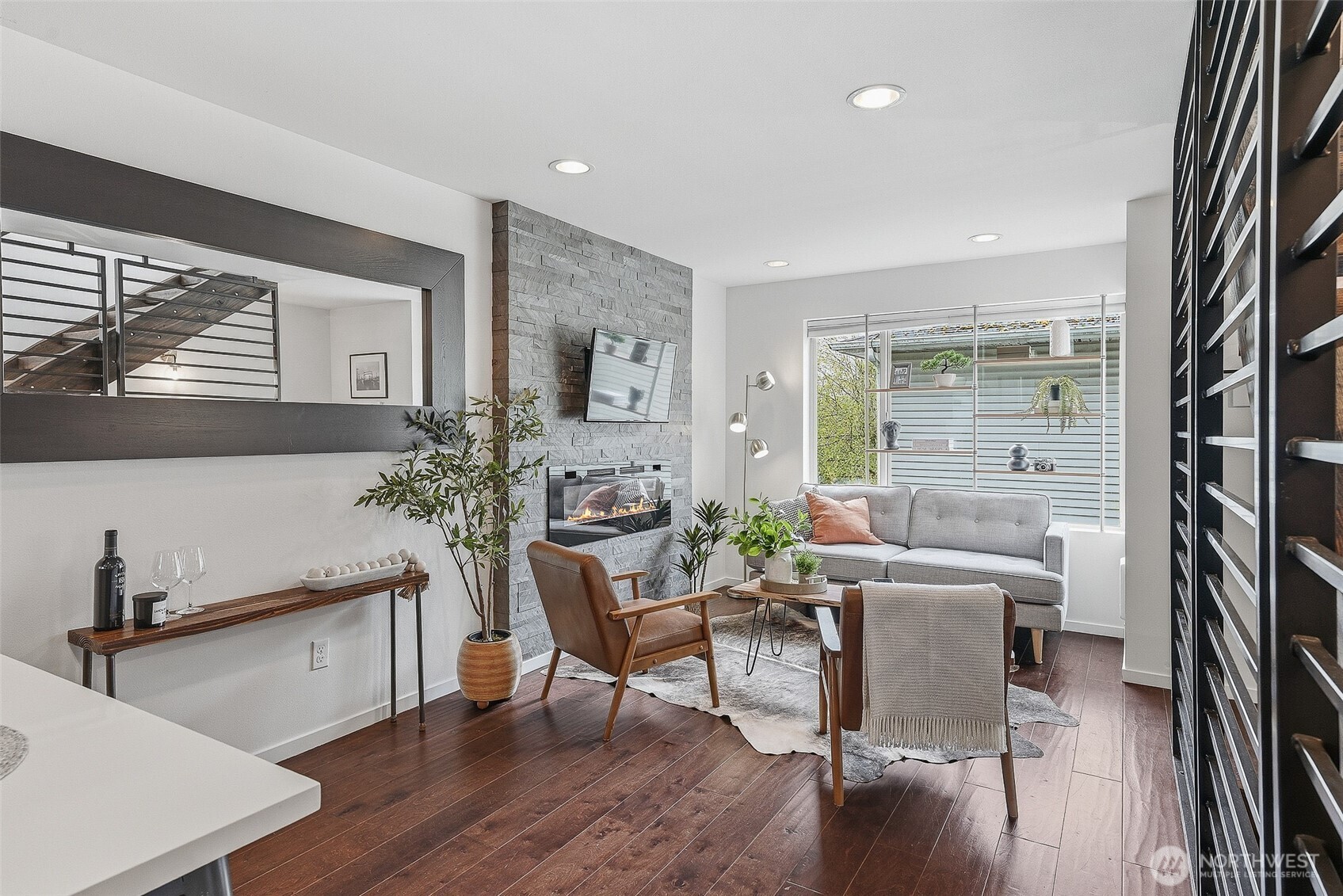 7752 Delridge Way SW