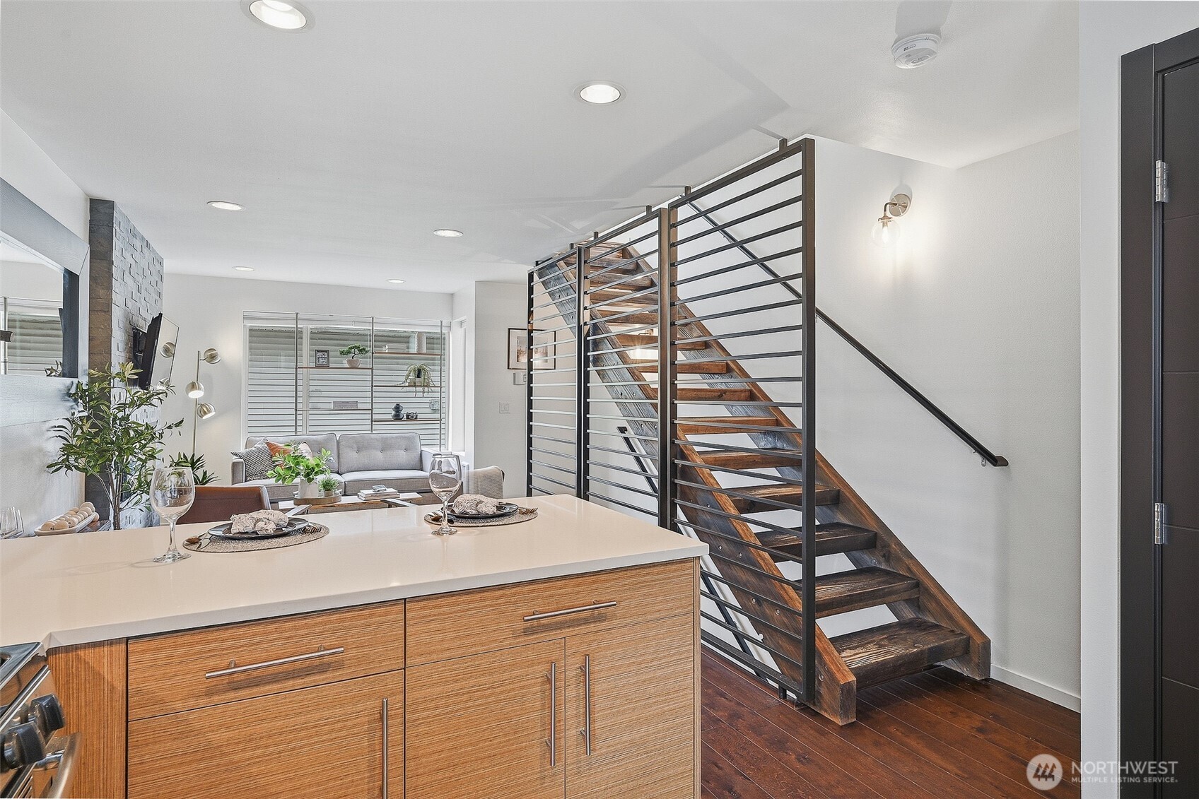 7752 Delridge Way SW