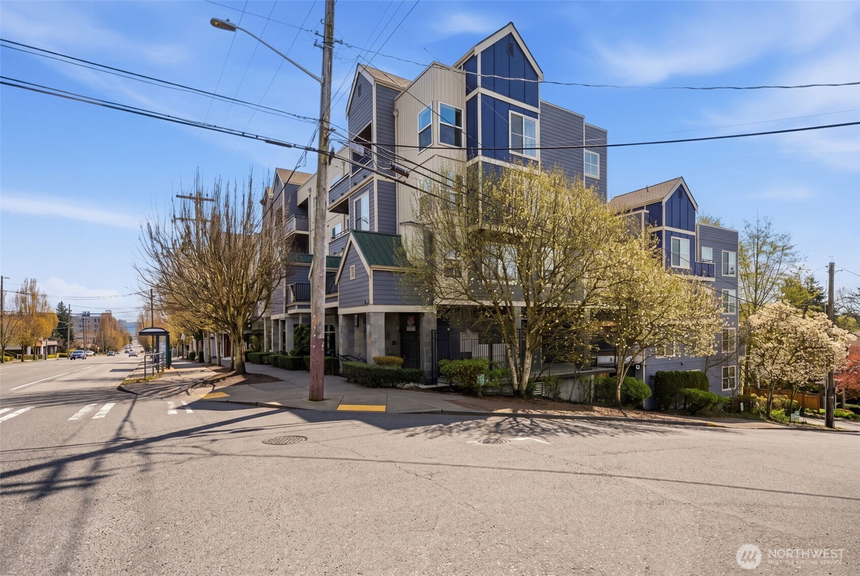 9057 Greenwood Avenue N Unit: 102