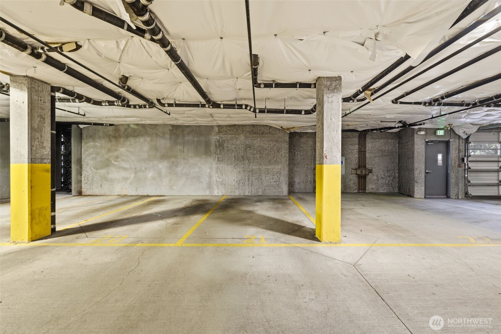 9057 Greenwood Avenue N Unit: 102