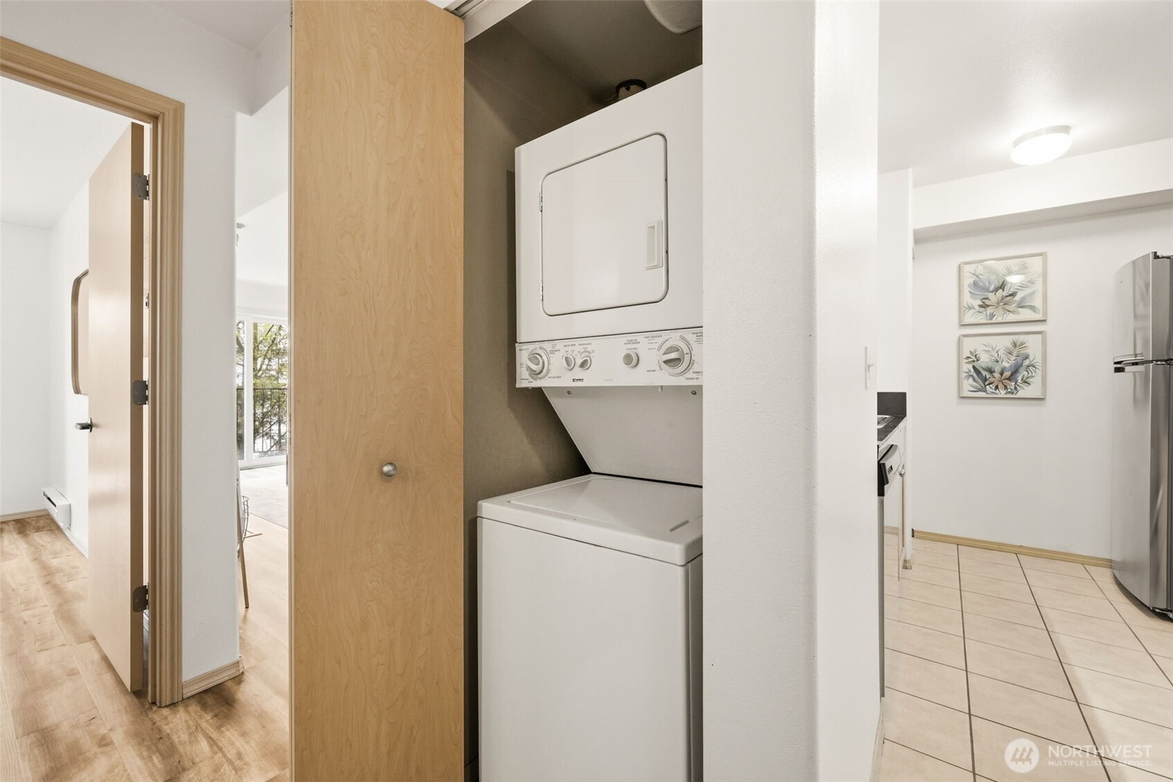 9057 Greenwood Avenue N Unit: 102