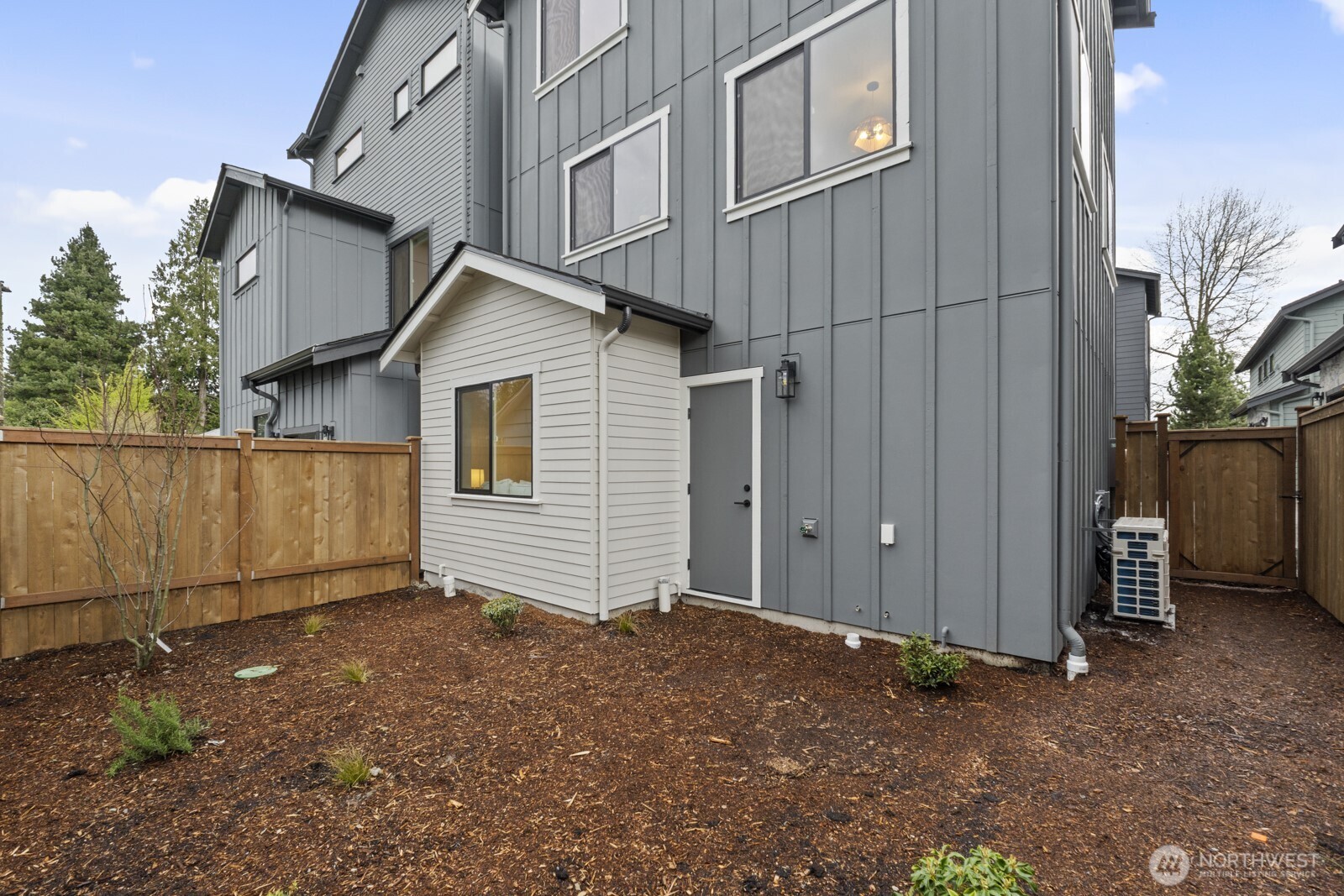 2725 NE 87th Street