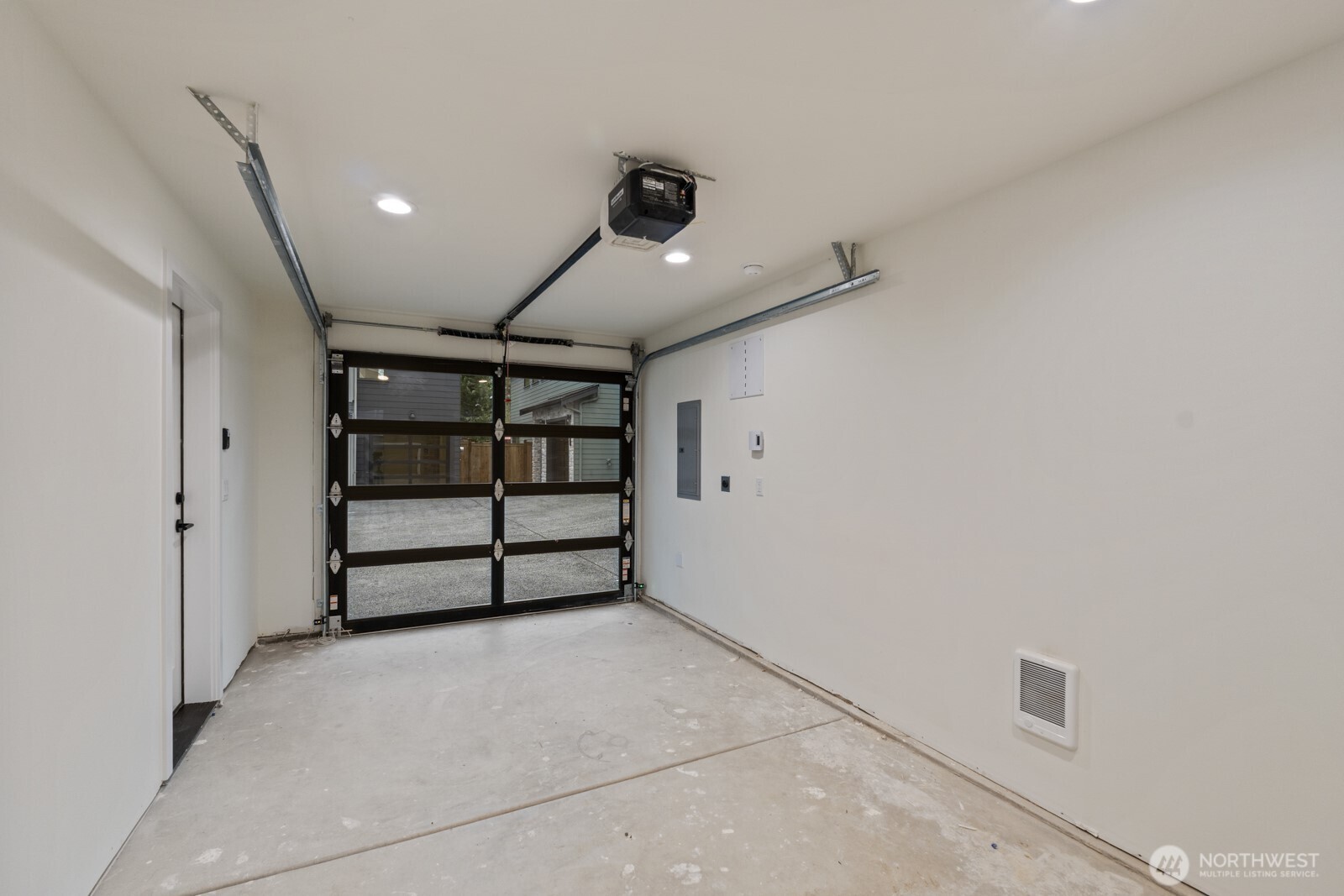 2725 NE 87th Street