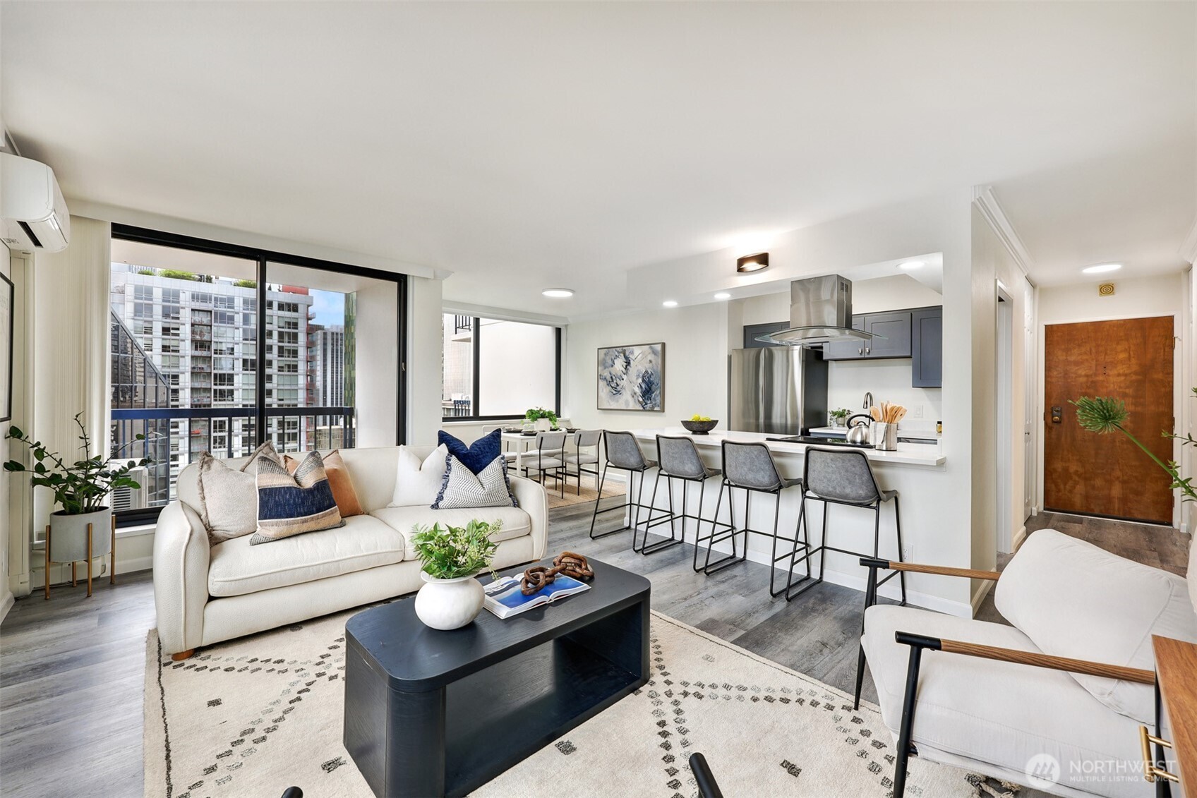 2100 3rd Avenue Unit: 1804