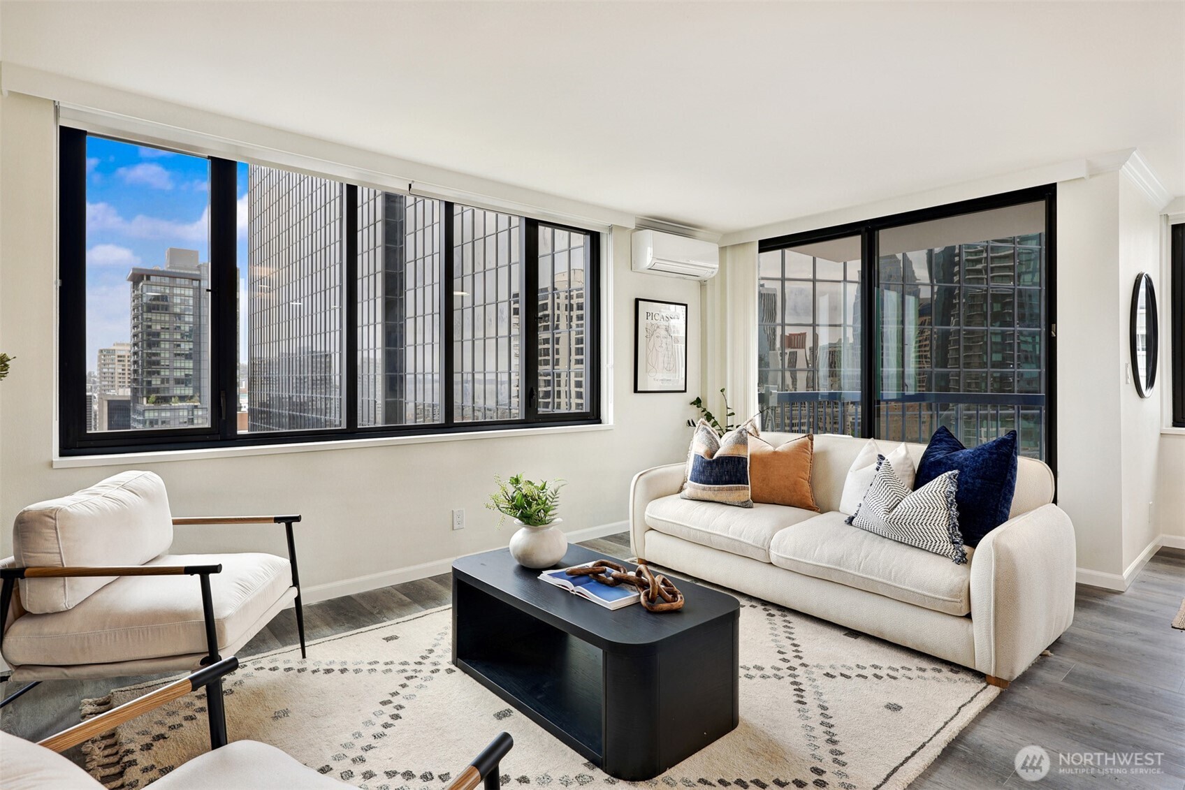 2100 3rd Avenue Unit: 1804