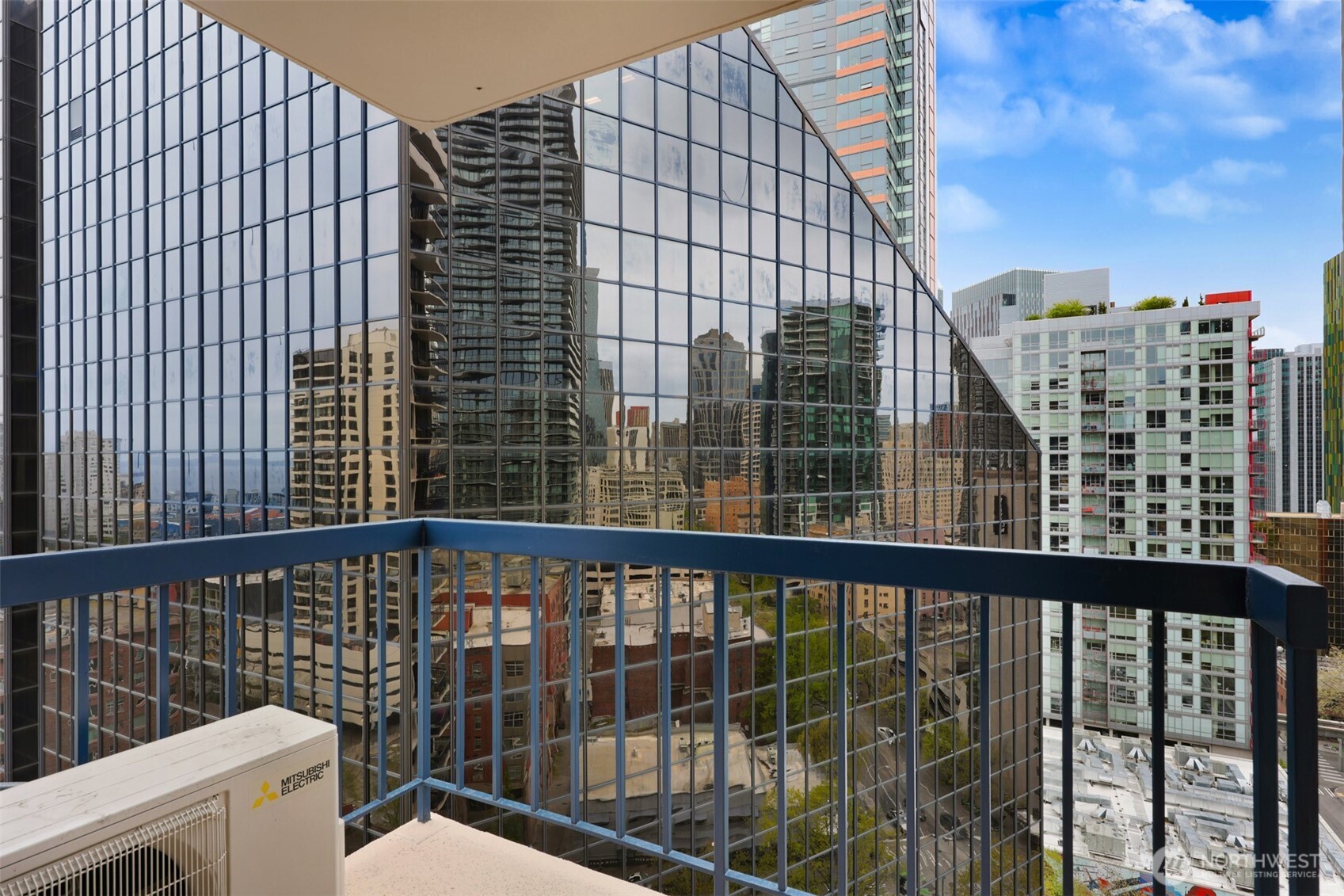 2100 3rd Avenue Unit: 1804