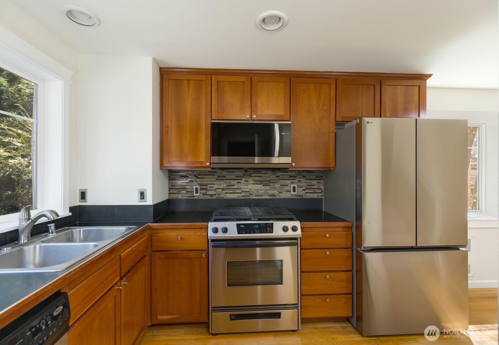 7114 California Avenue SW Unit: F