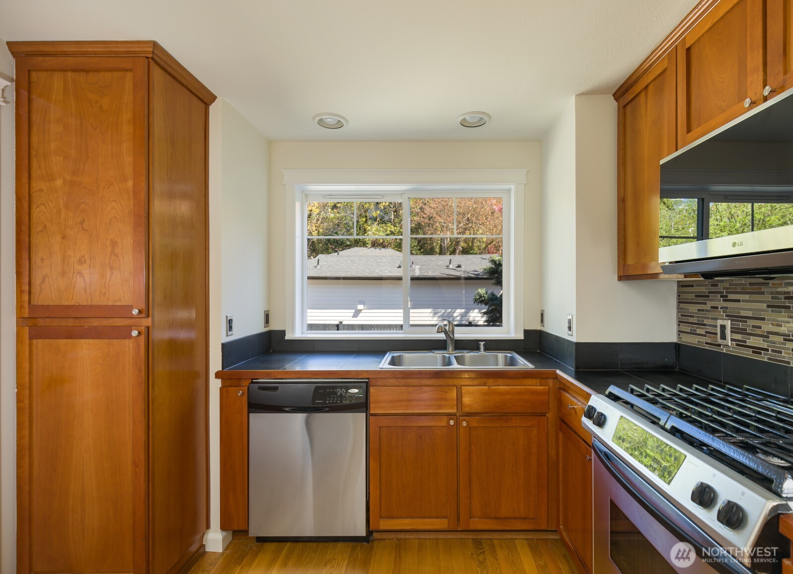 7114 California Avenue SW Unit: F