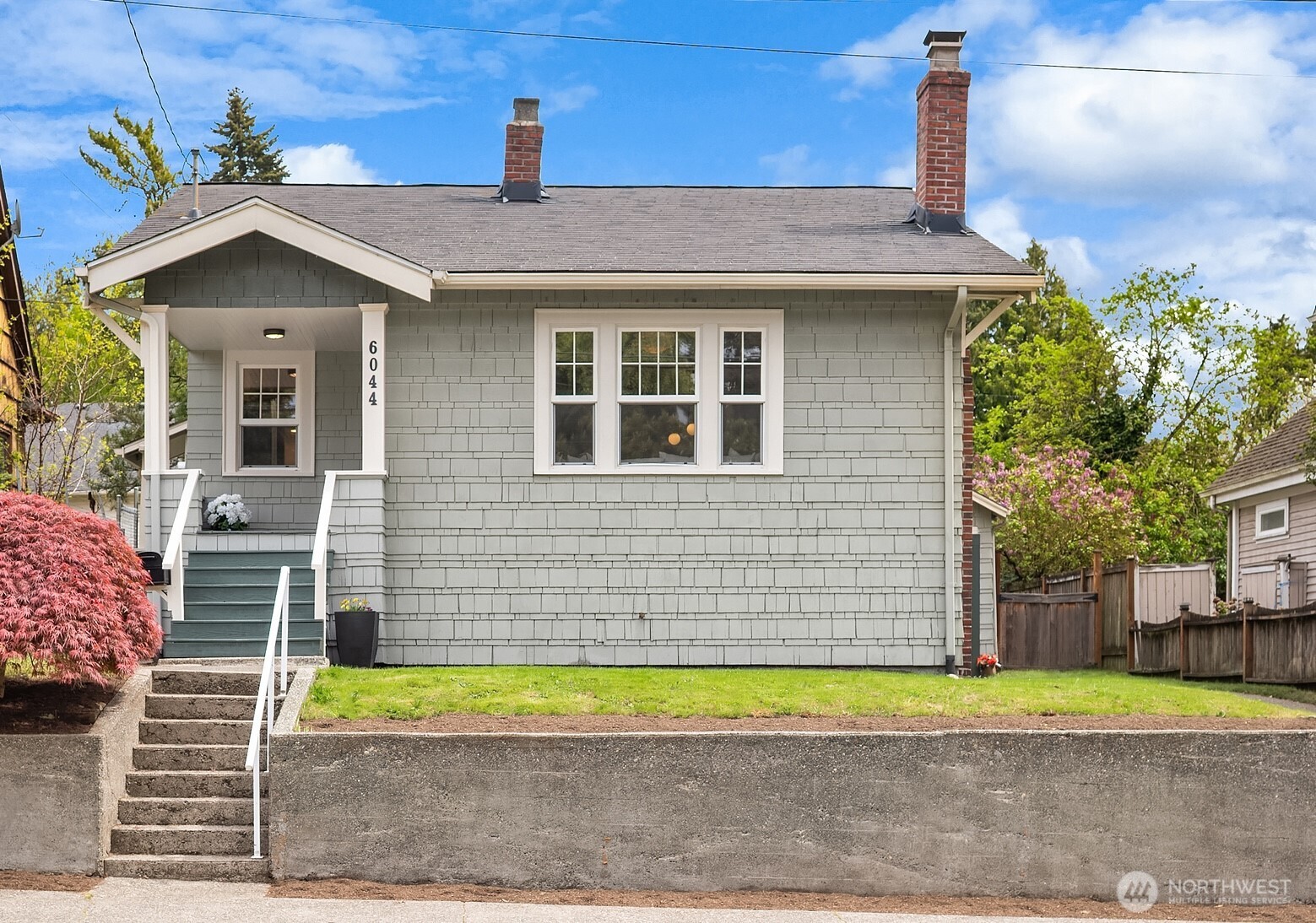 6044 25th Avenue NE