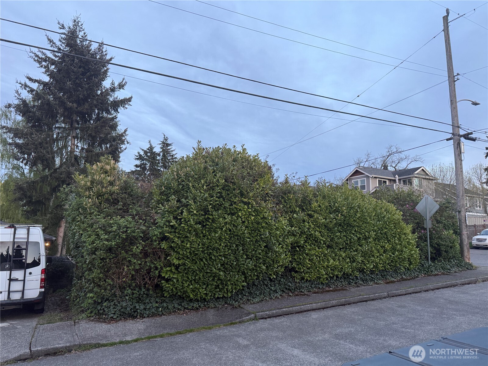 3722 20th Avenue SW