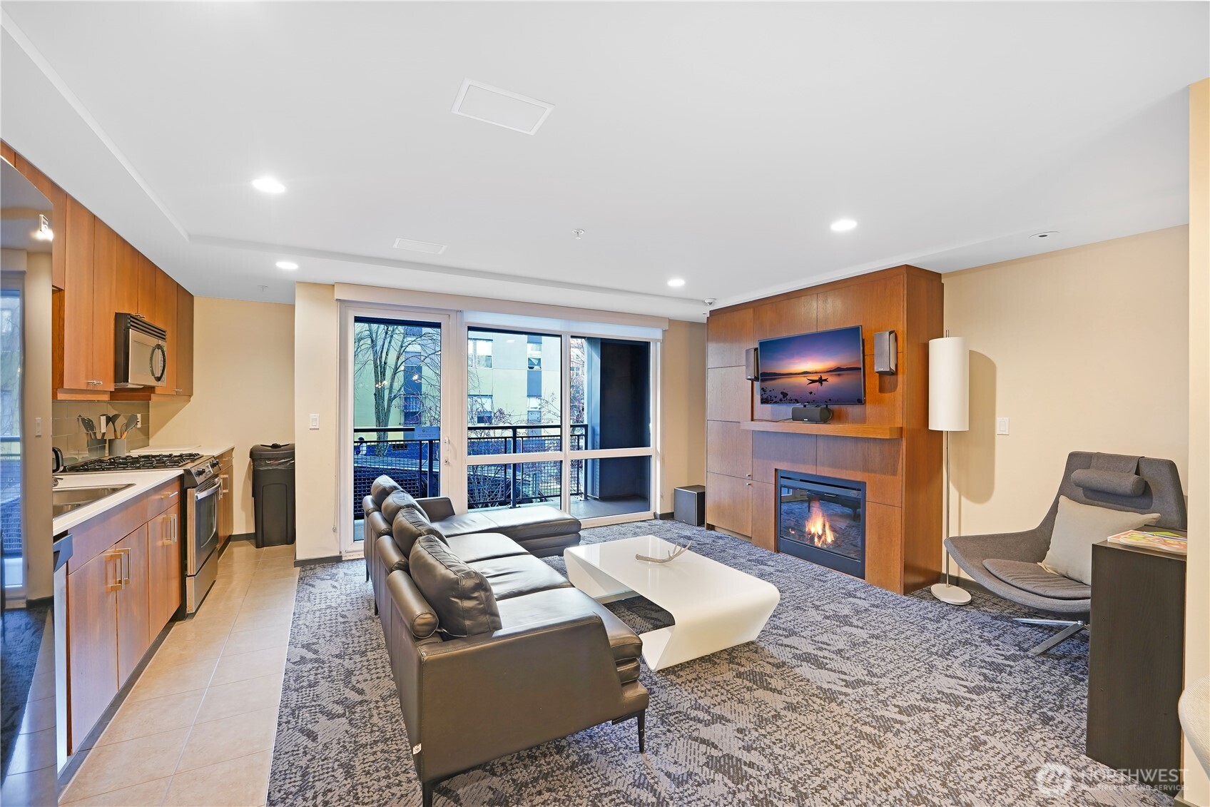 76 Cedar Street Unit: 303