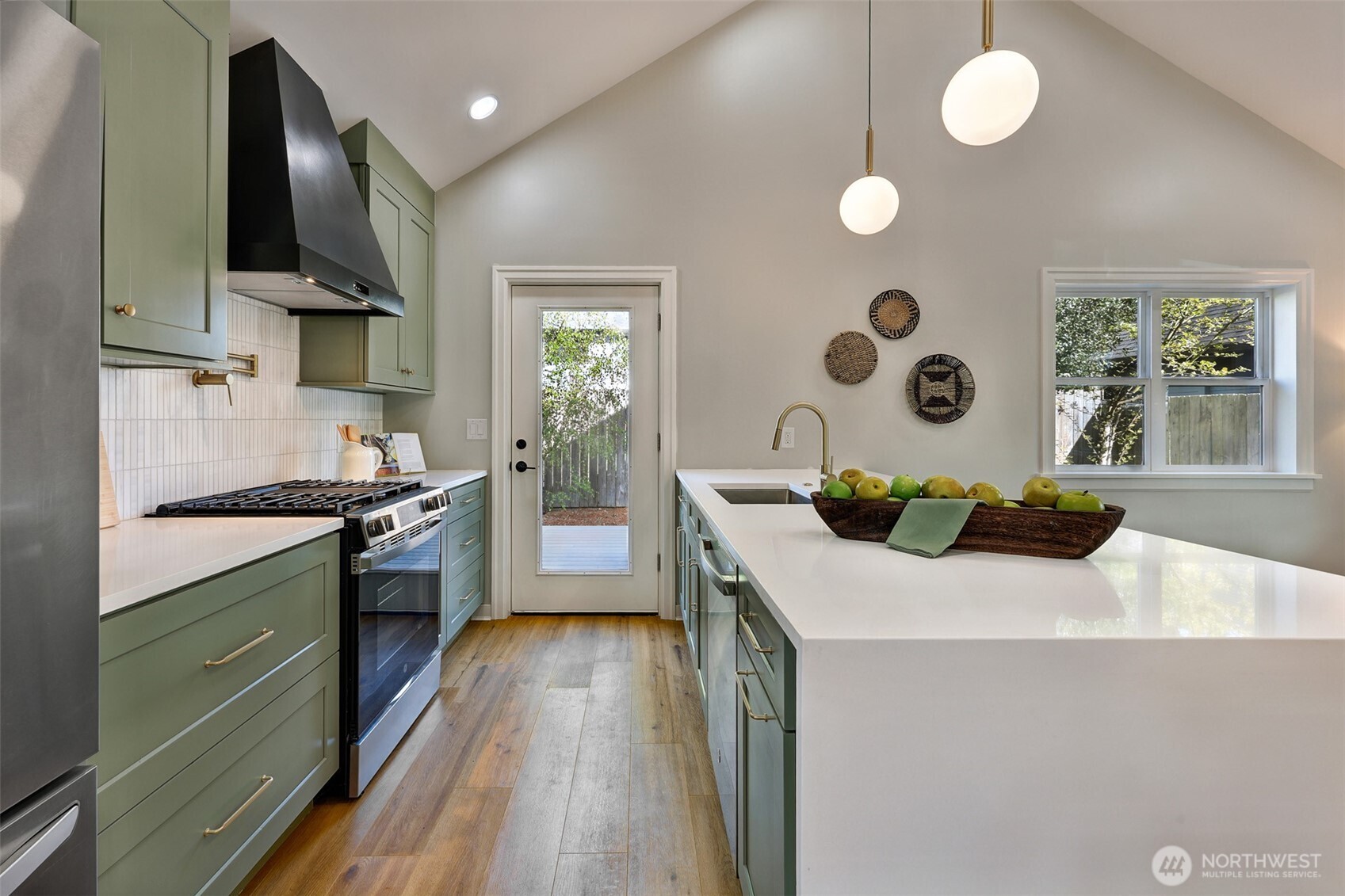 14606 16th Avenue SW