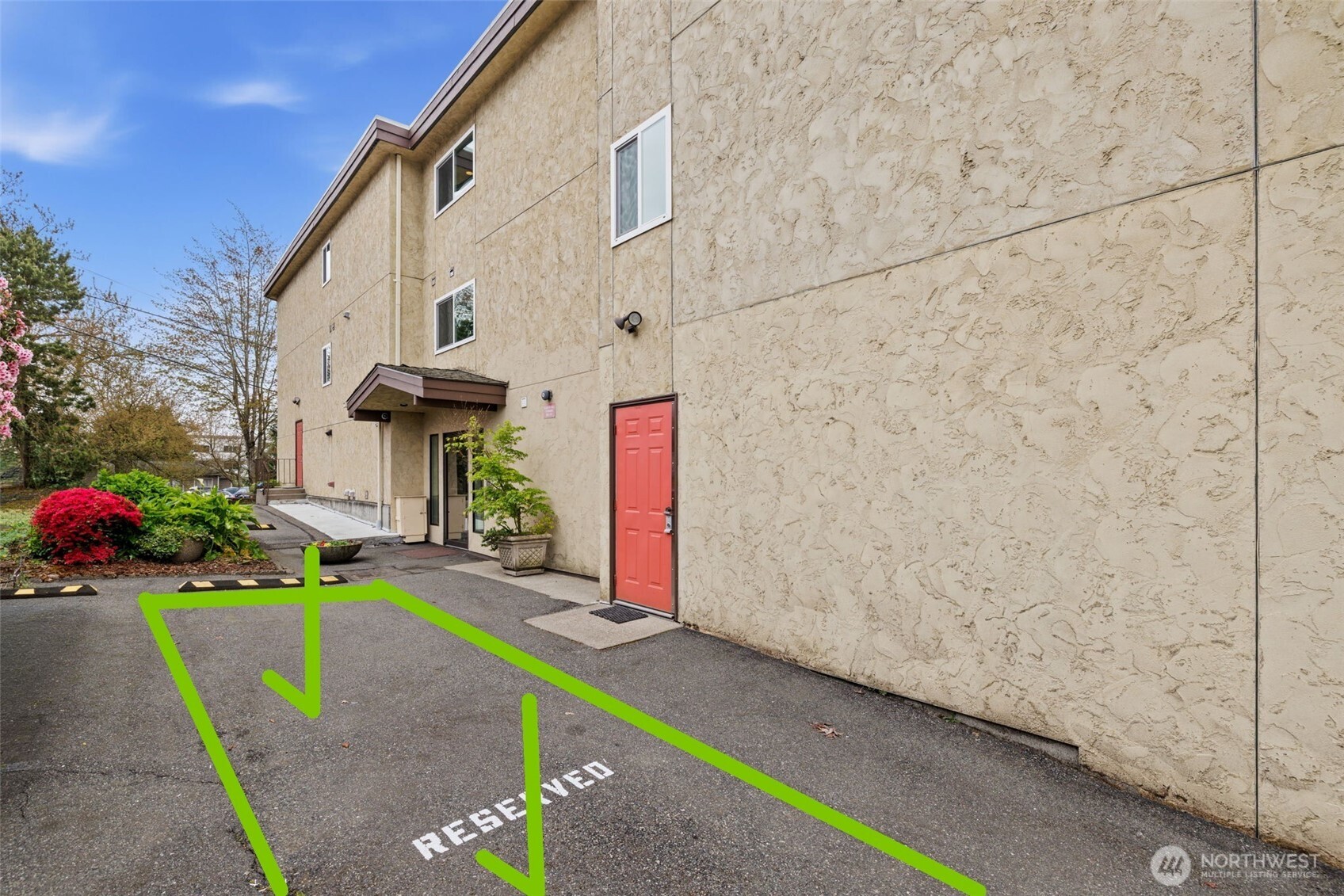 135 N 105th Street Unit: 103