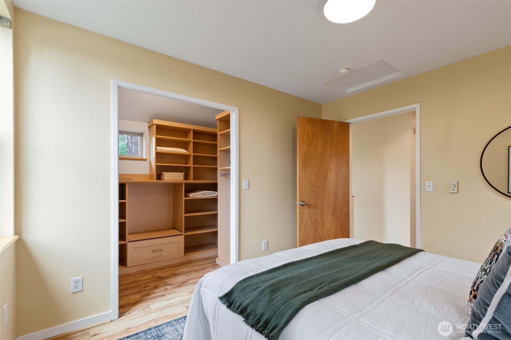 20215 15th Avenue NW Unit: E
