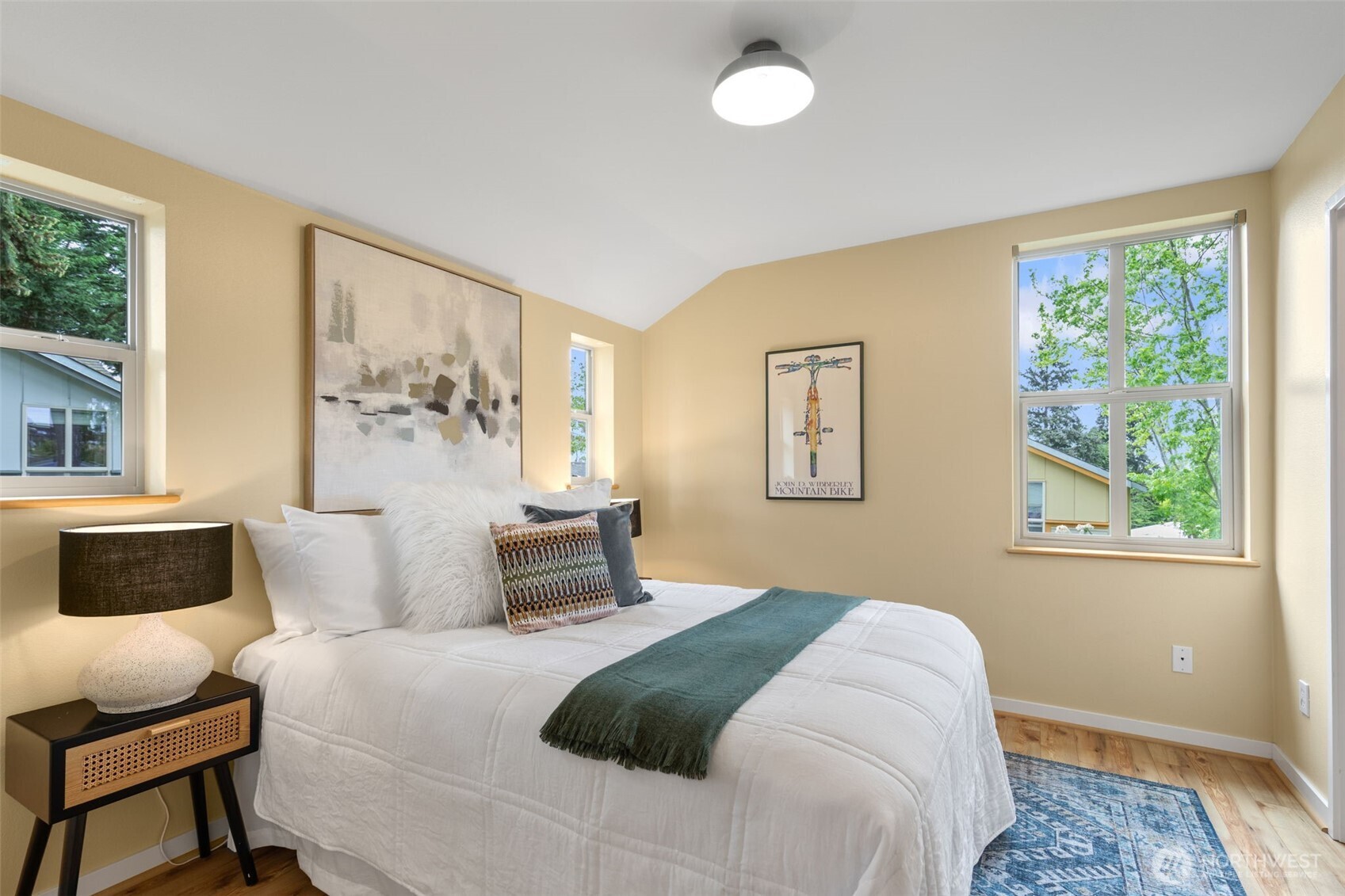 20215 15th Avenue NW Unit: E