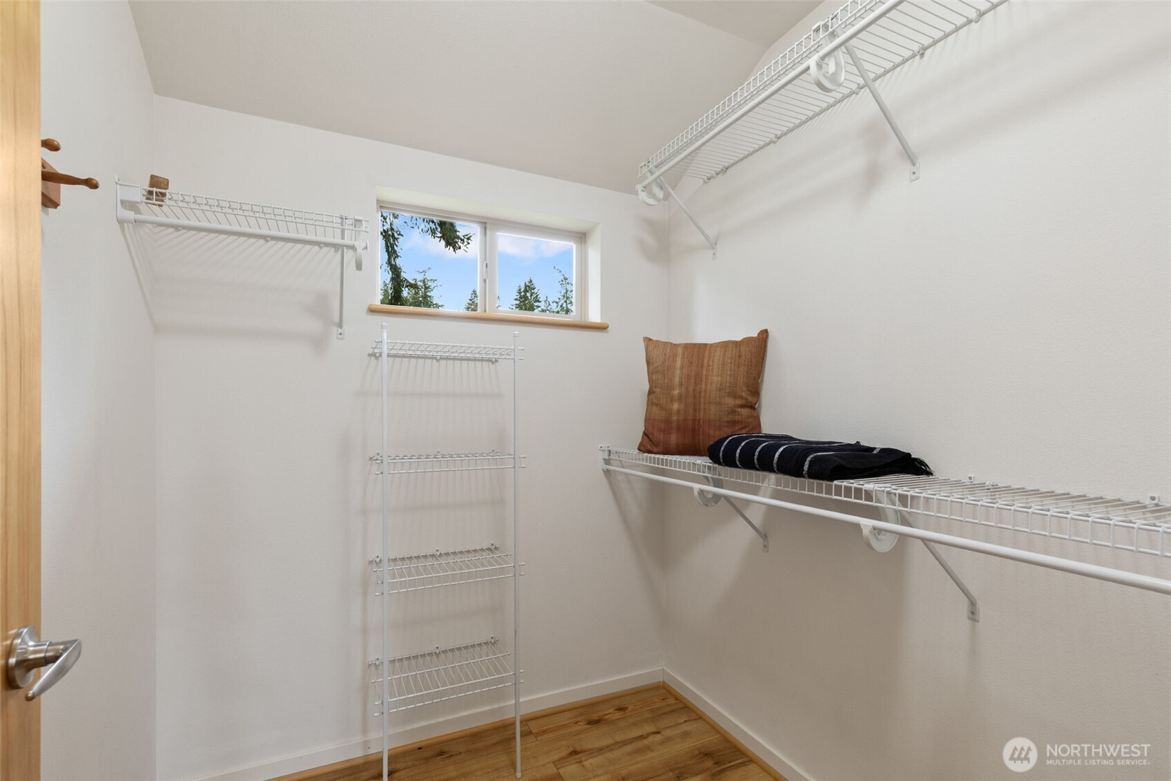 20215 15th Avenue NW Unit: E