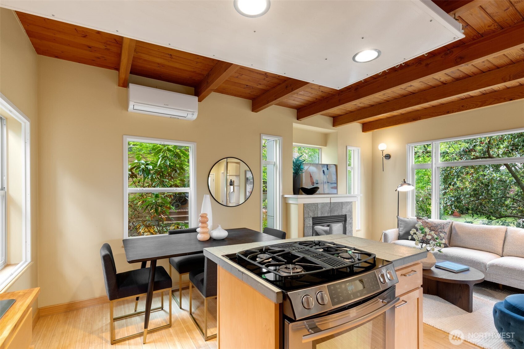 20215 15th Avenue NW Unit: E
