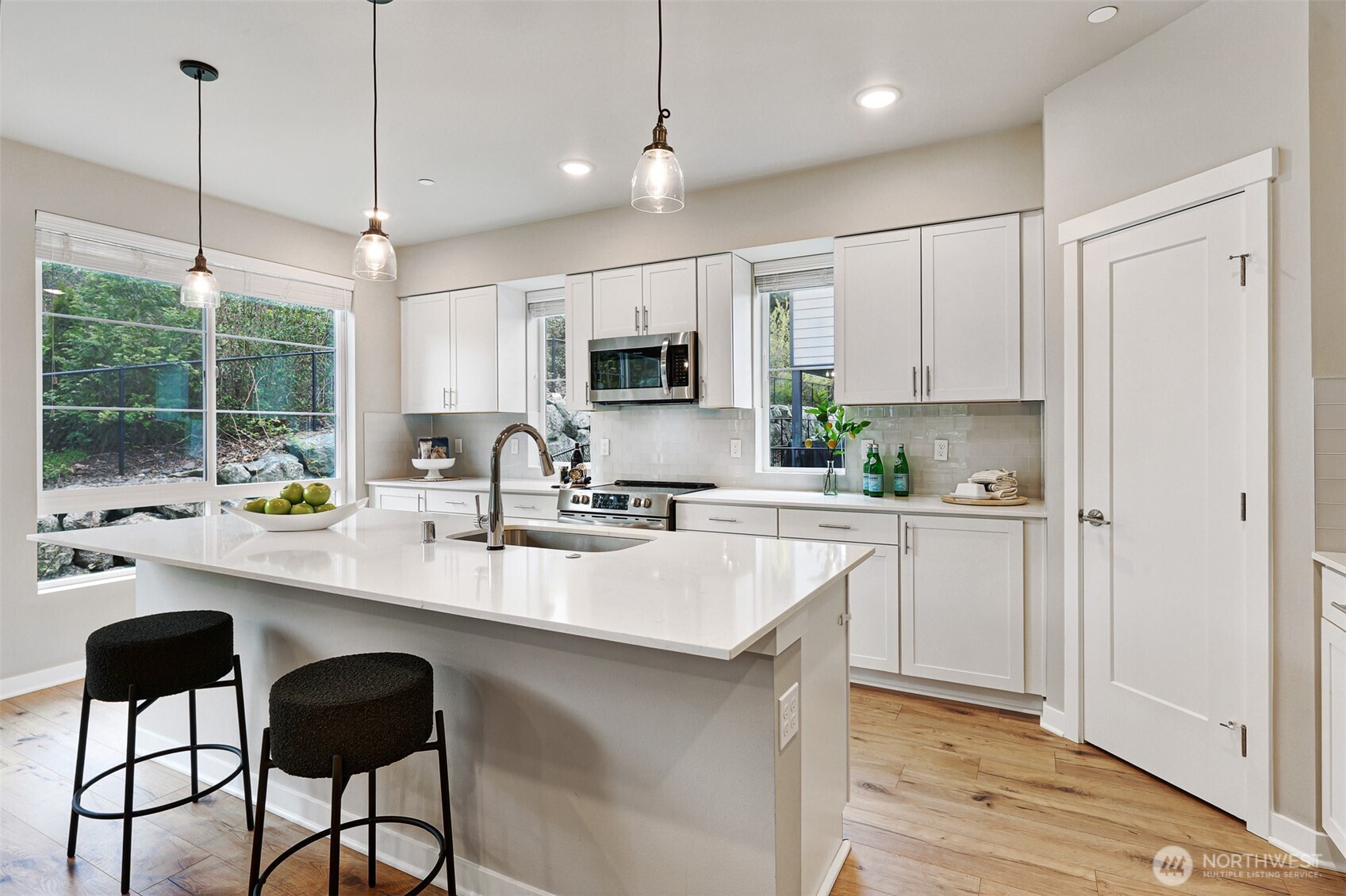 6633 NE 188th Court Unit: 6