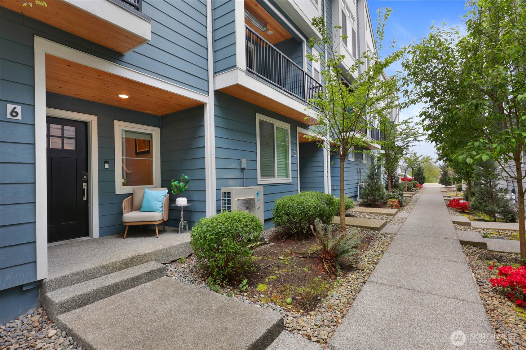 6633 NE 188th Court Unit: 6