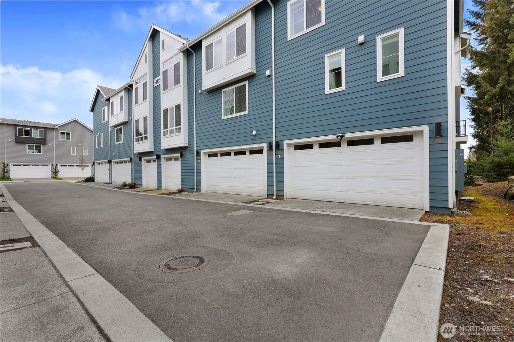 6633 NE 188th Court Unit: 6