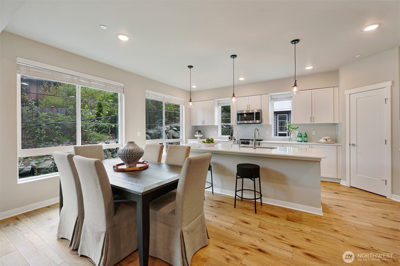 6633 NE 188th Court Unit: 6